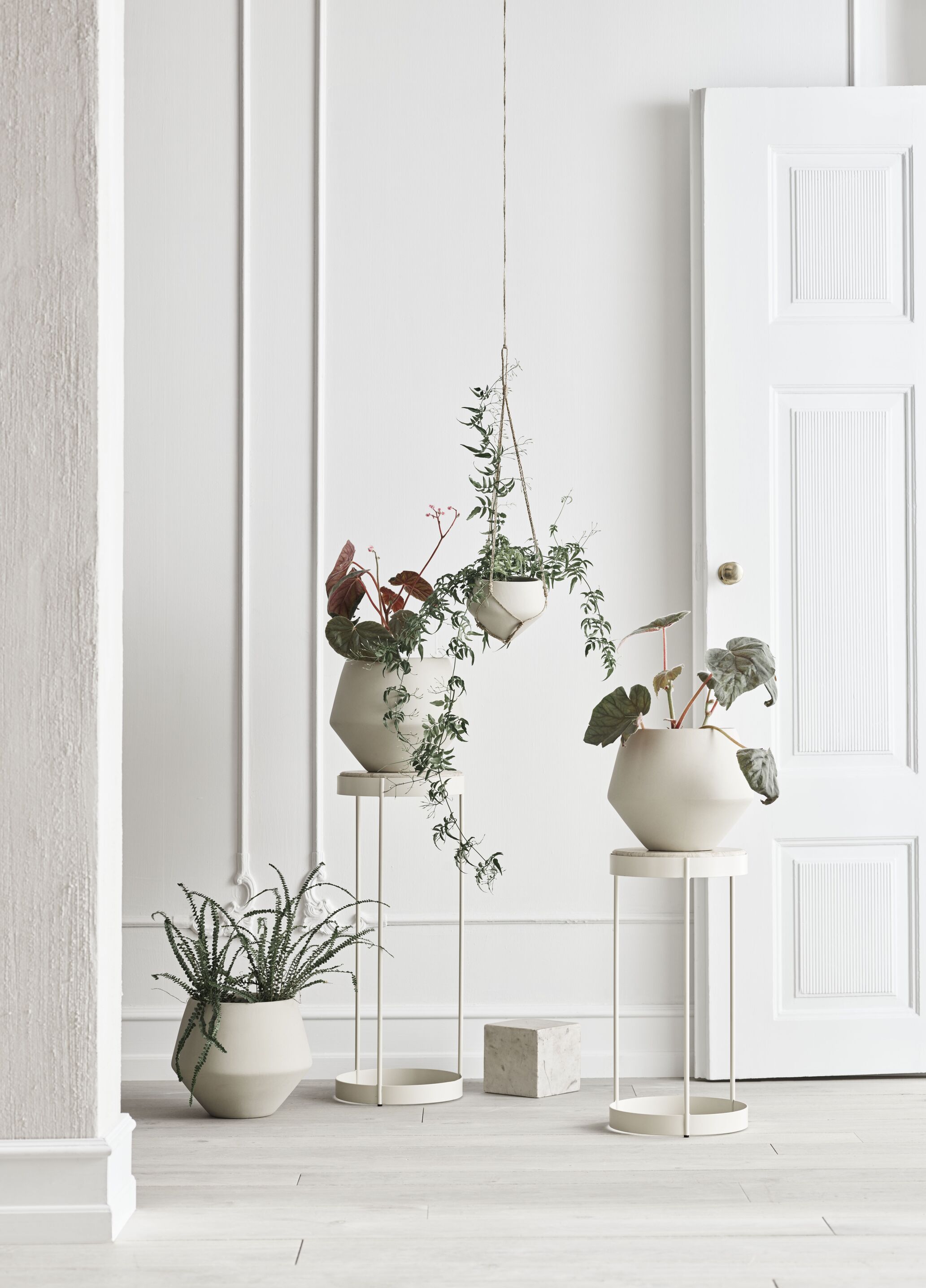 Donica GROVE crèmekleurige keramiek