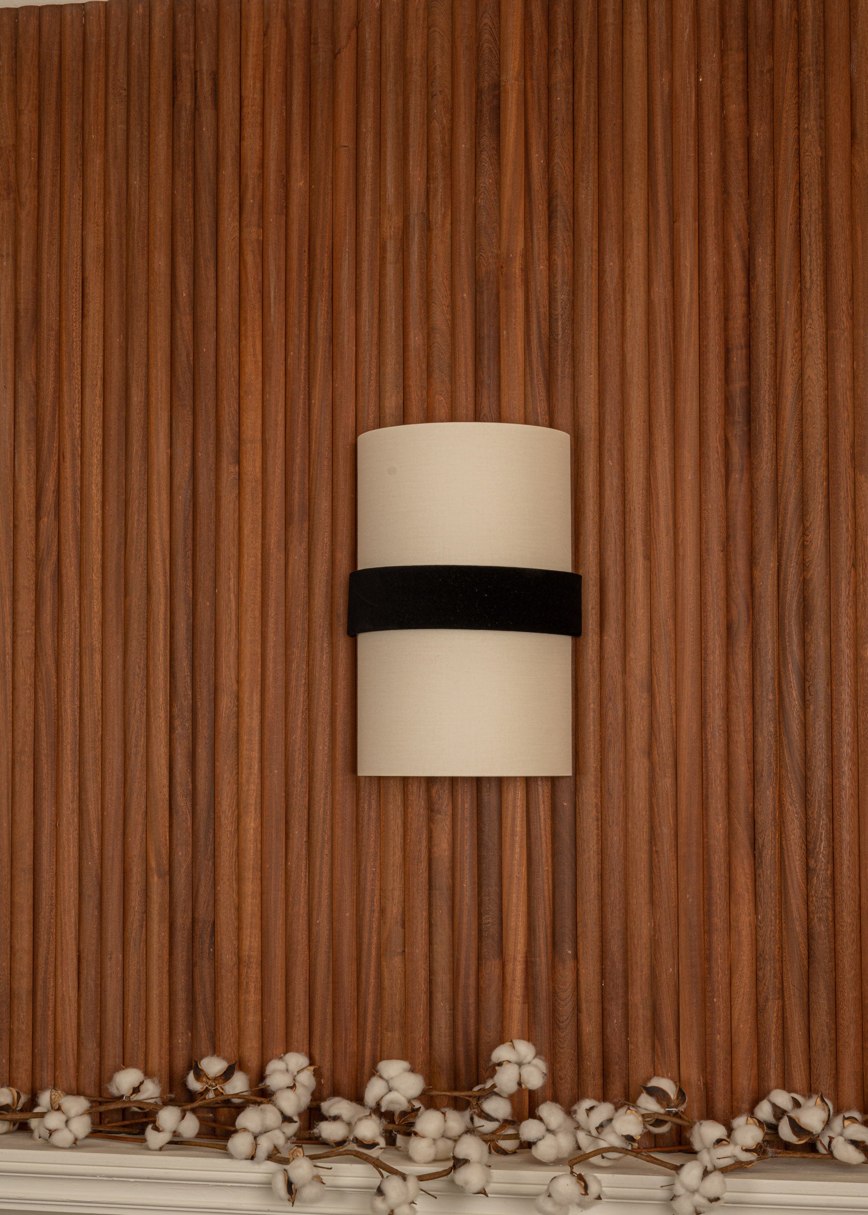DUONO Wall Lamp ecru with black