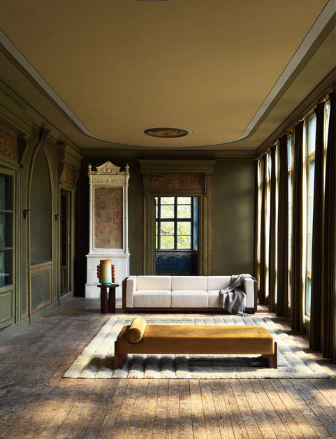 Liege V aus senfgelbem Samt