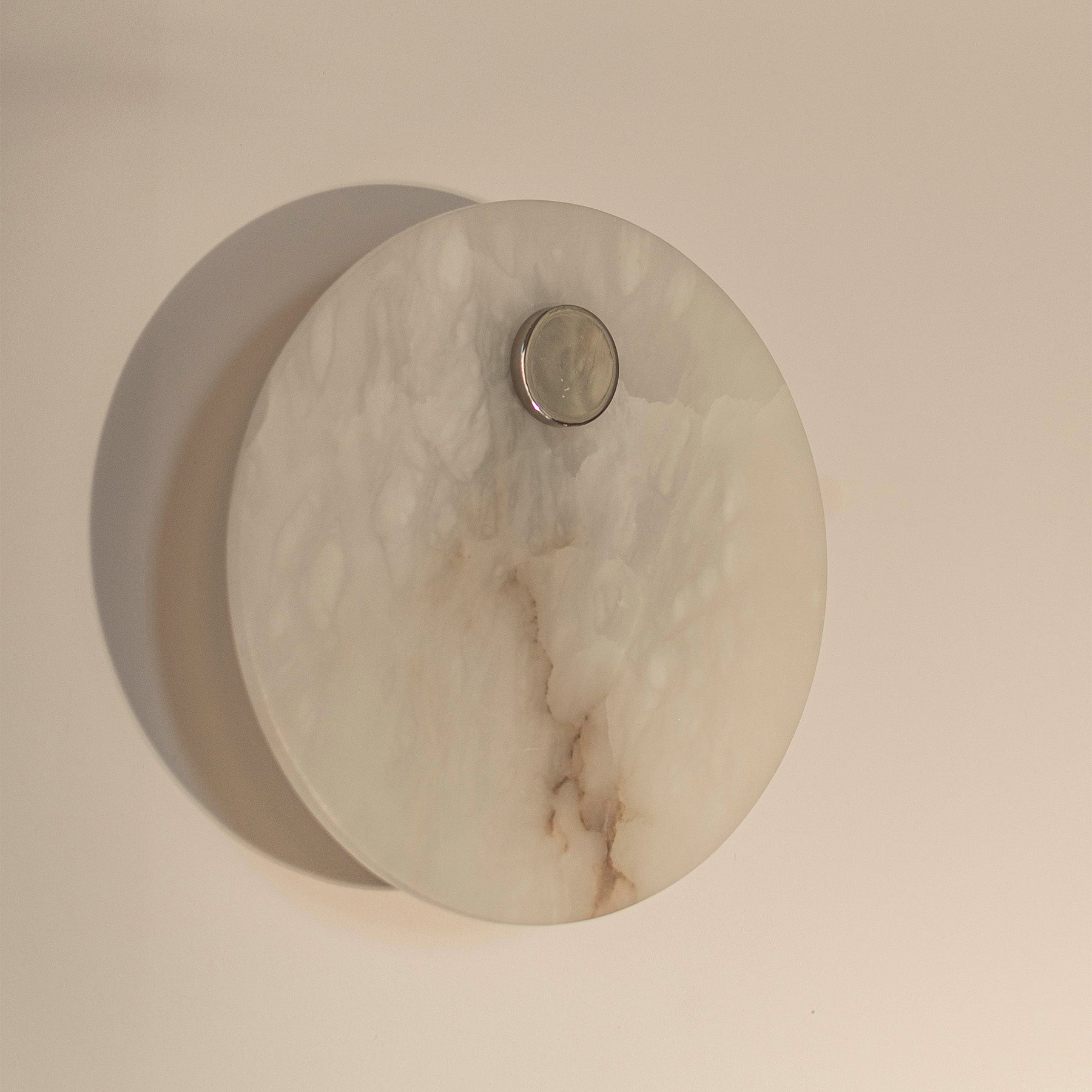 Alabaster wandlamp EOS nikkel