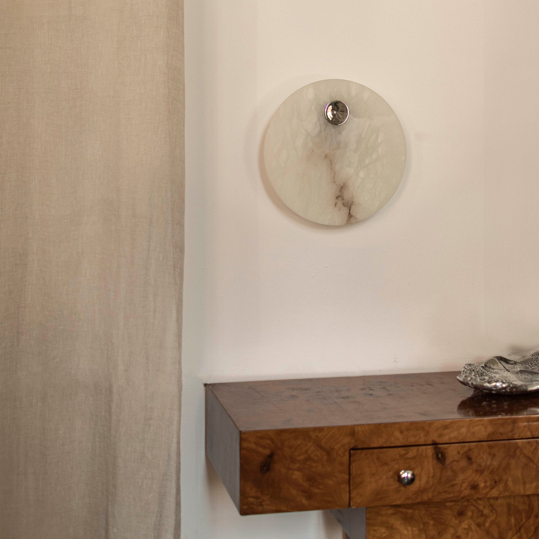 Alabaster wandlamp EOS nikkel