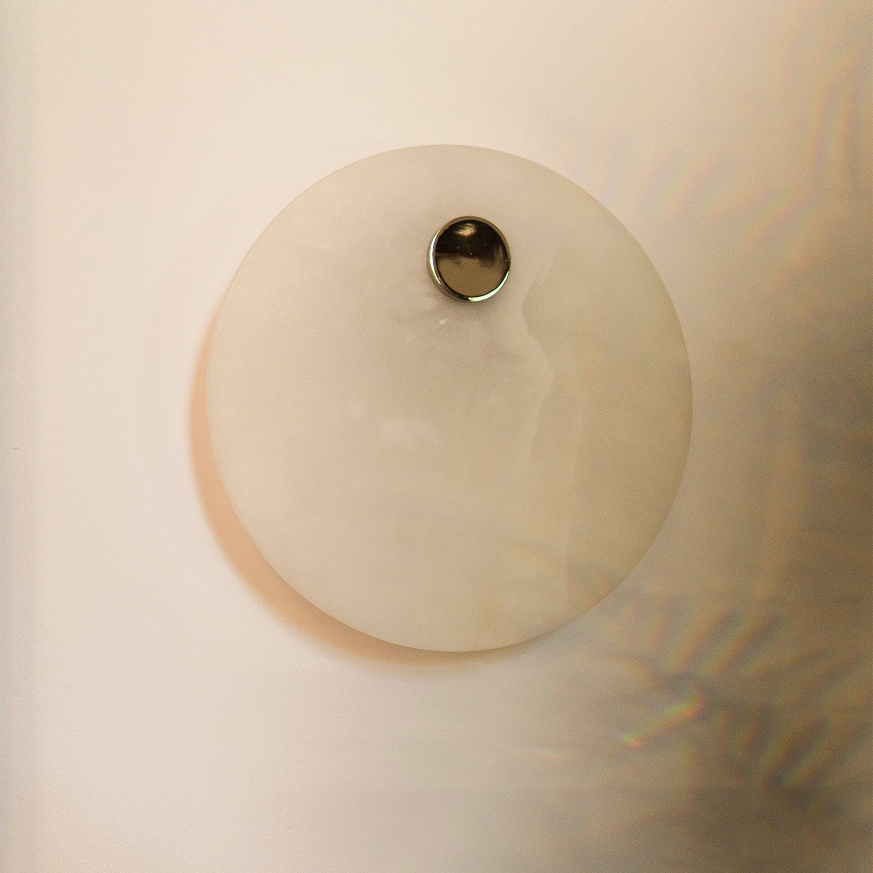 Alabaster wandlamp EOS nikkel