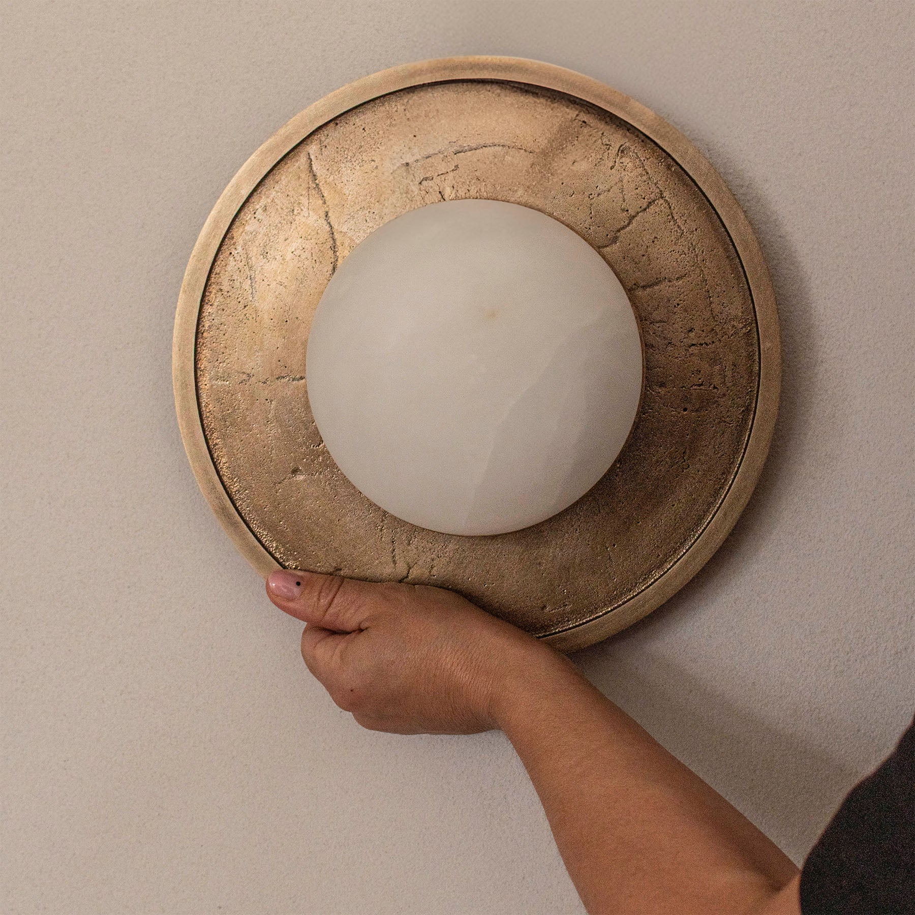 Plafond alabaster VOLLE MAAN geborsteld messing