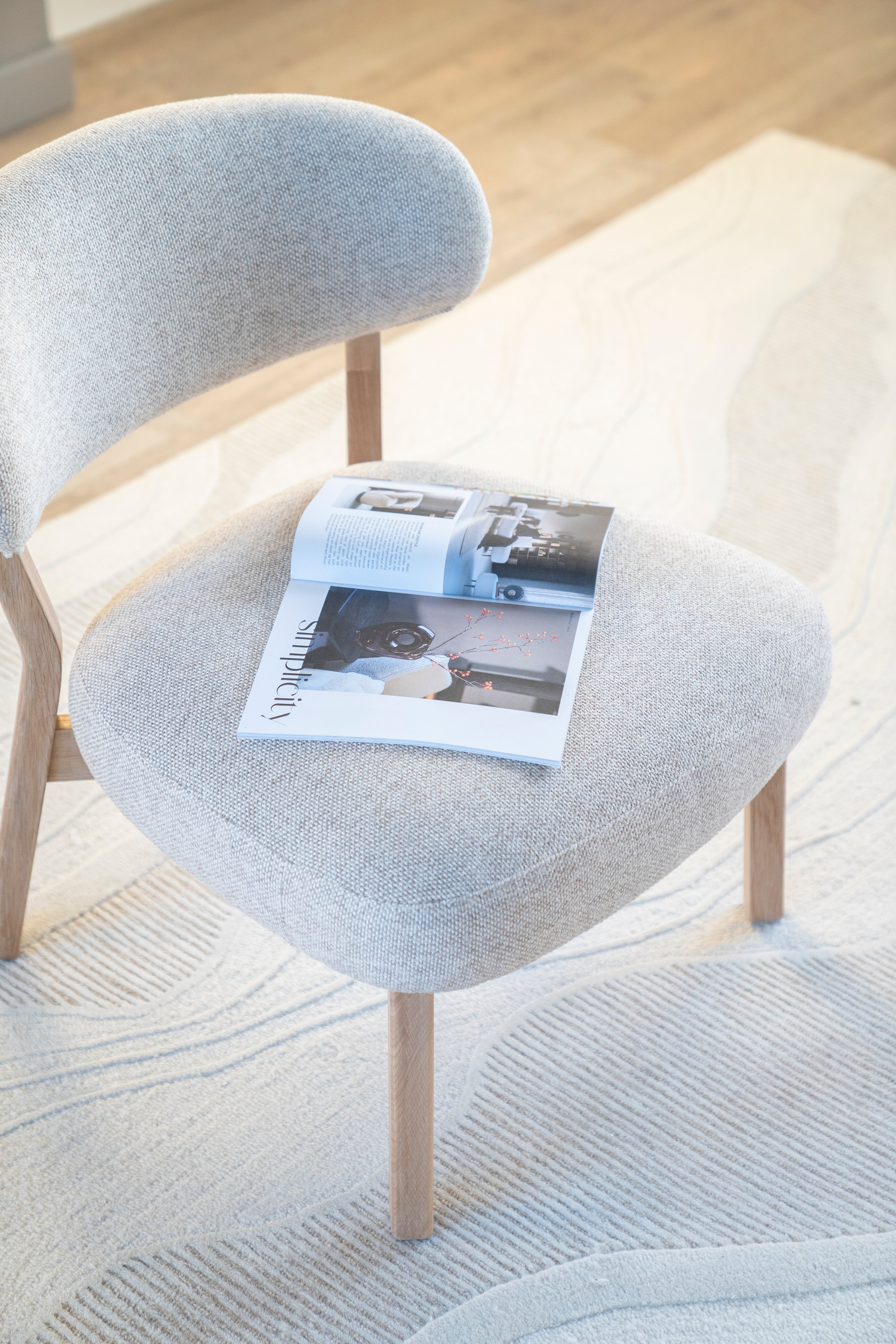 MIKKY Armchair in Light Beige with Light Wooden Base