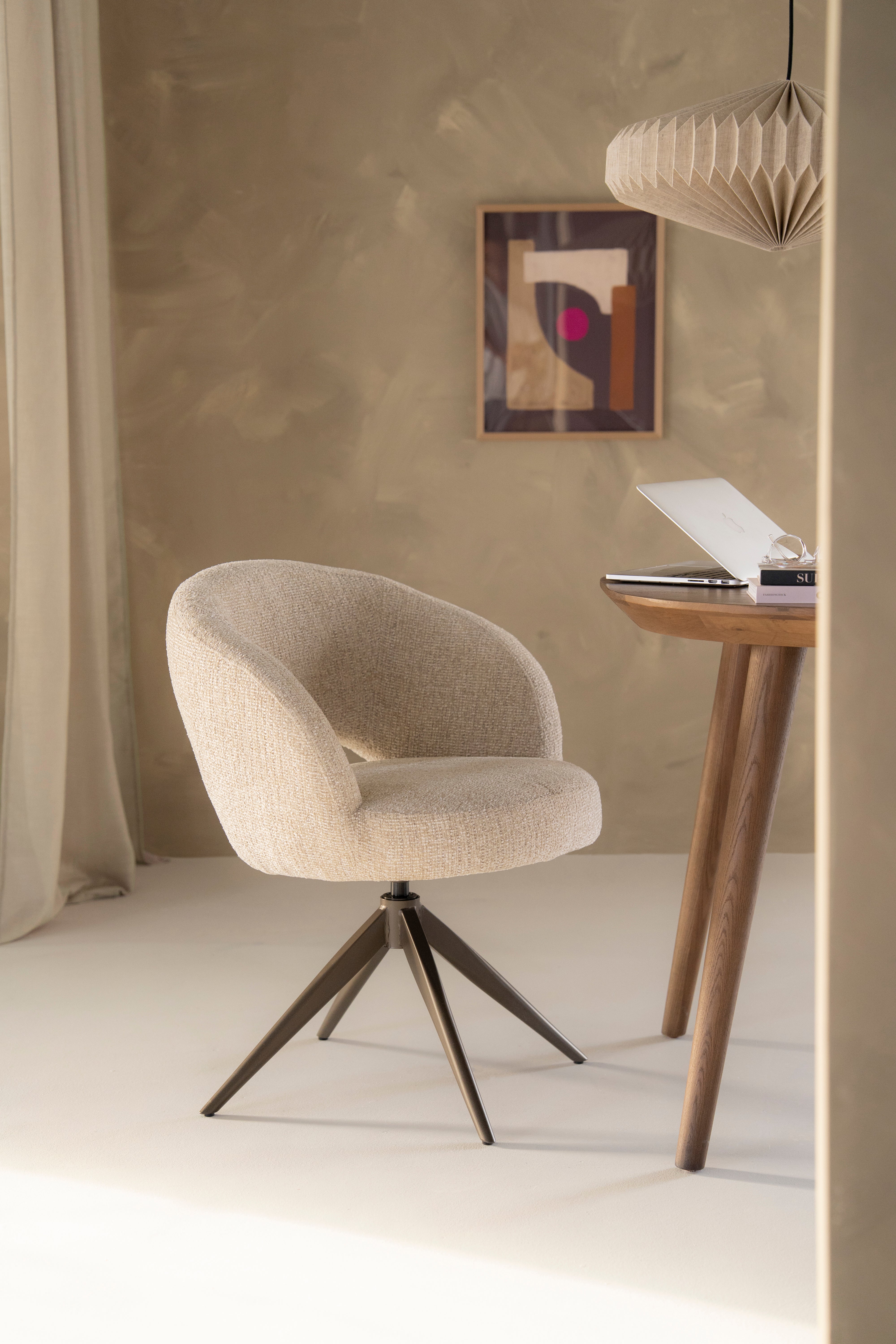 Draaistoel ALISSA beige met donkerbruine basis