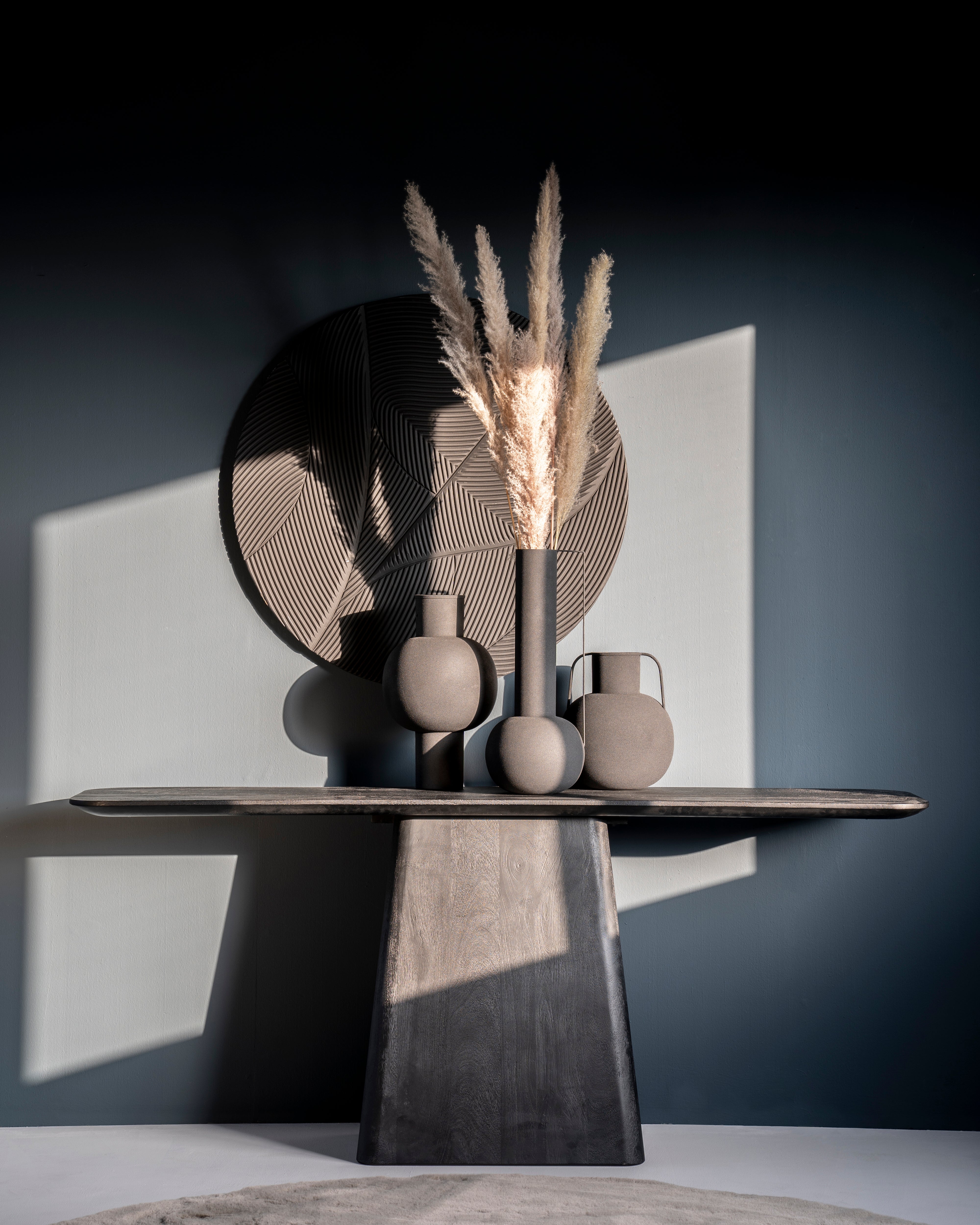 Konsole ARON schwarzes Mangoholz