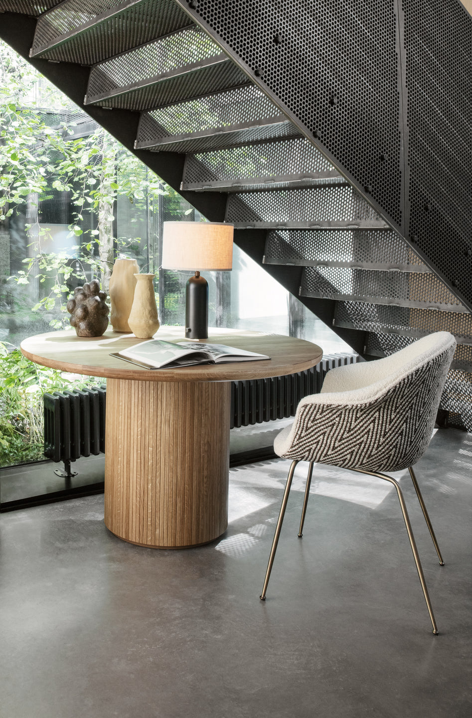 Runder Tisch MOON, seifengeölte Eiche