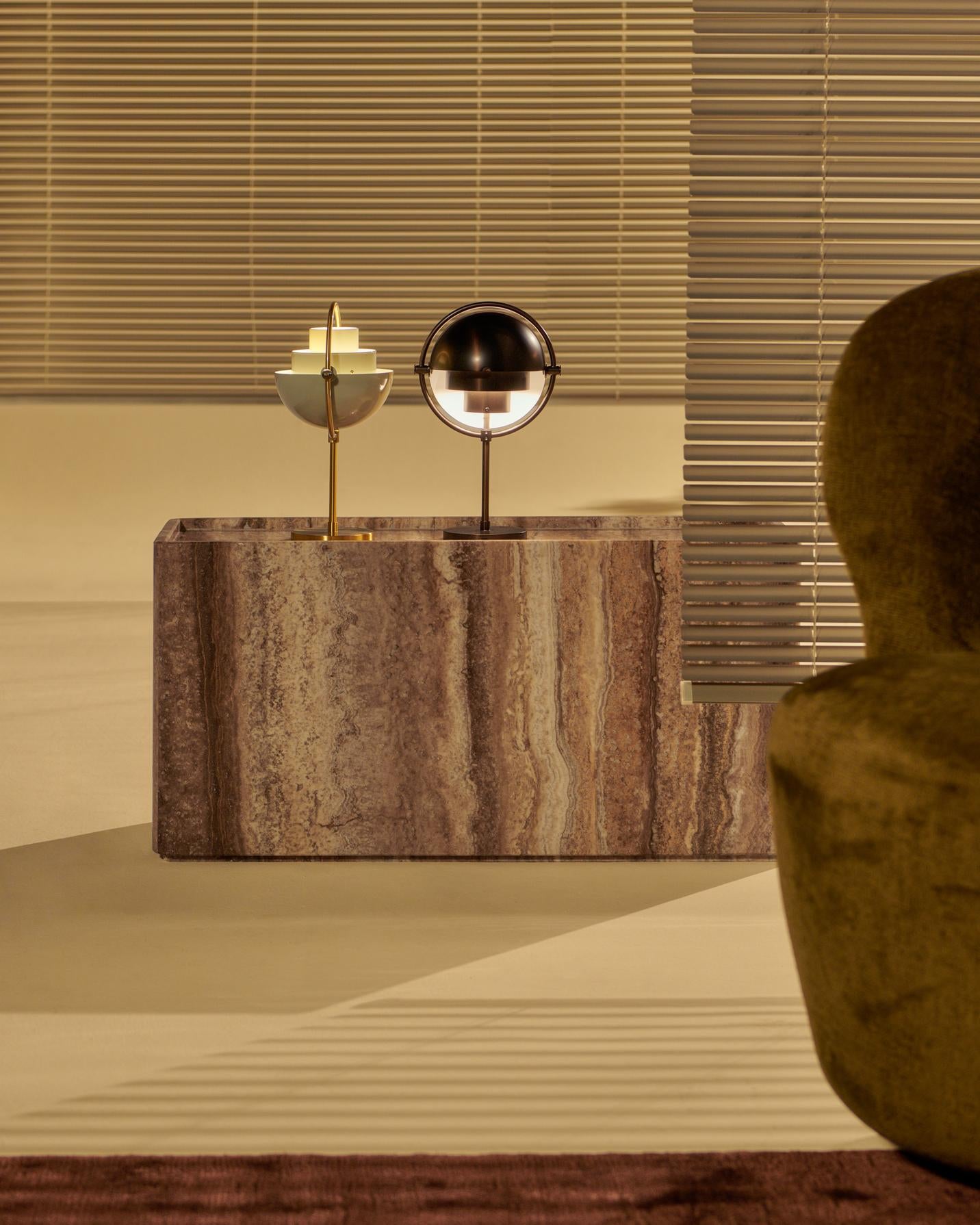 PIETRA Couchtisch aus cremefarbenem Travertin