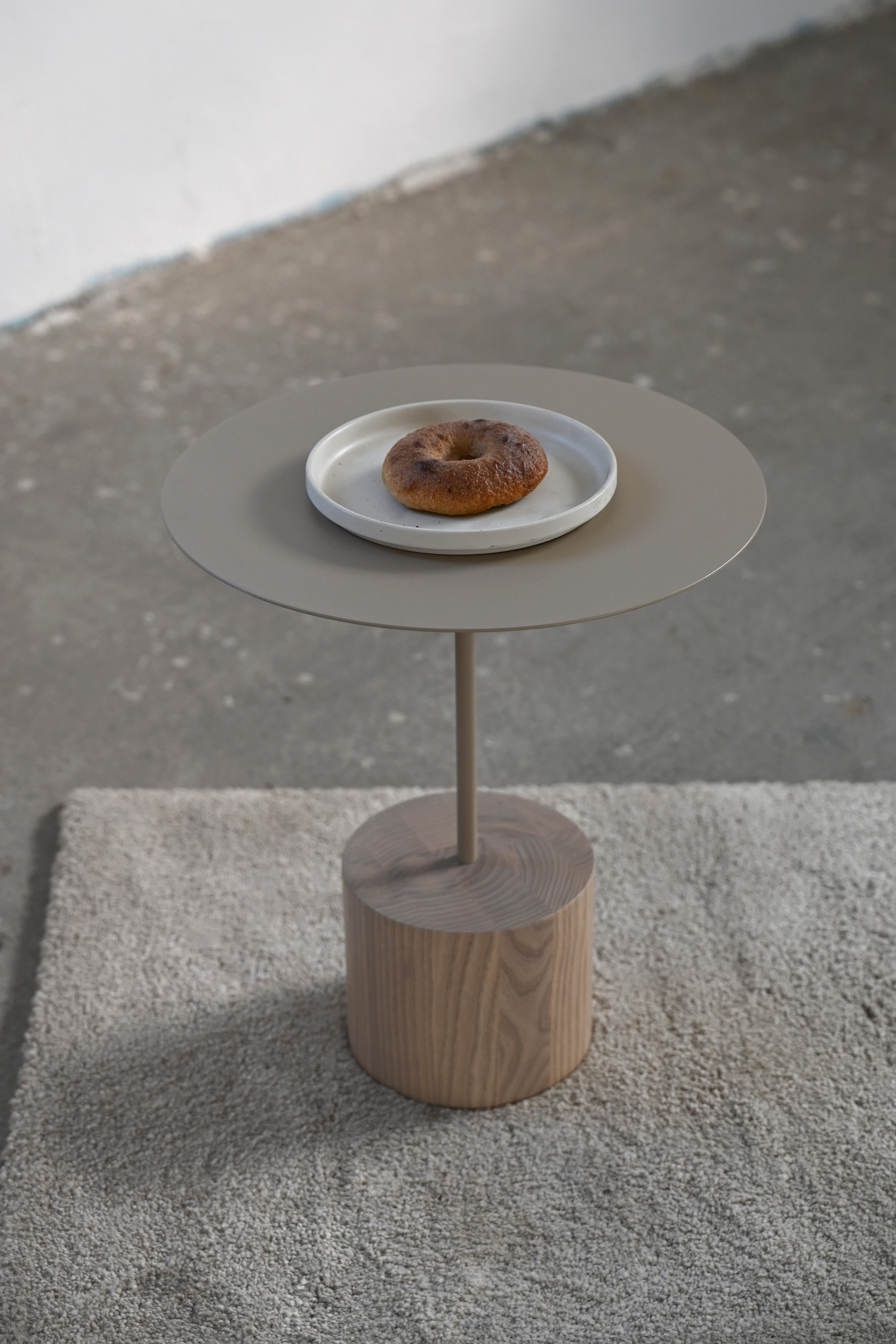 FIB salontafel van hout en staal