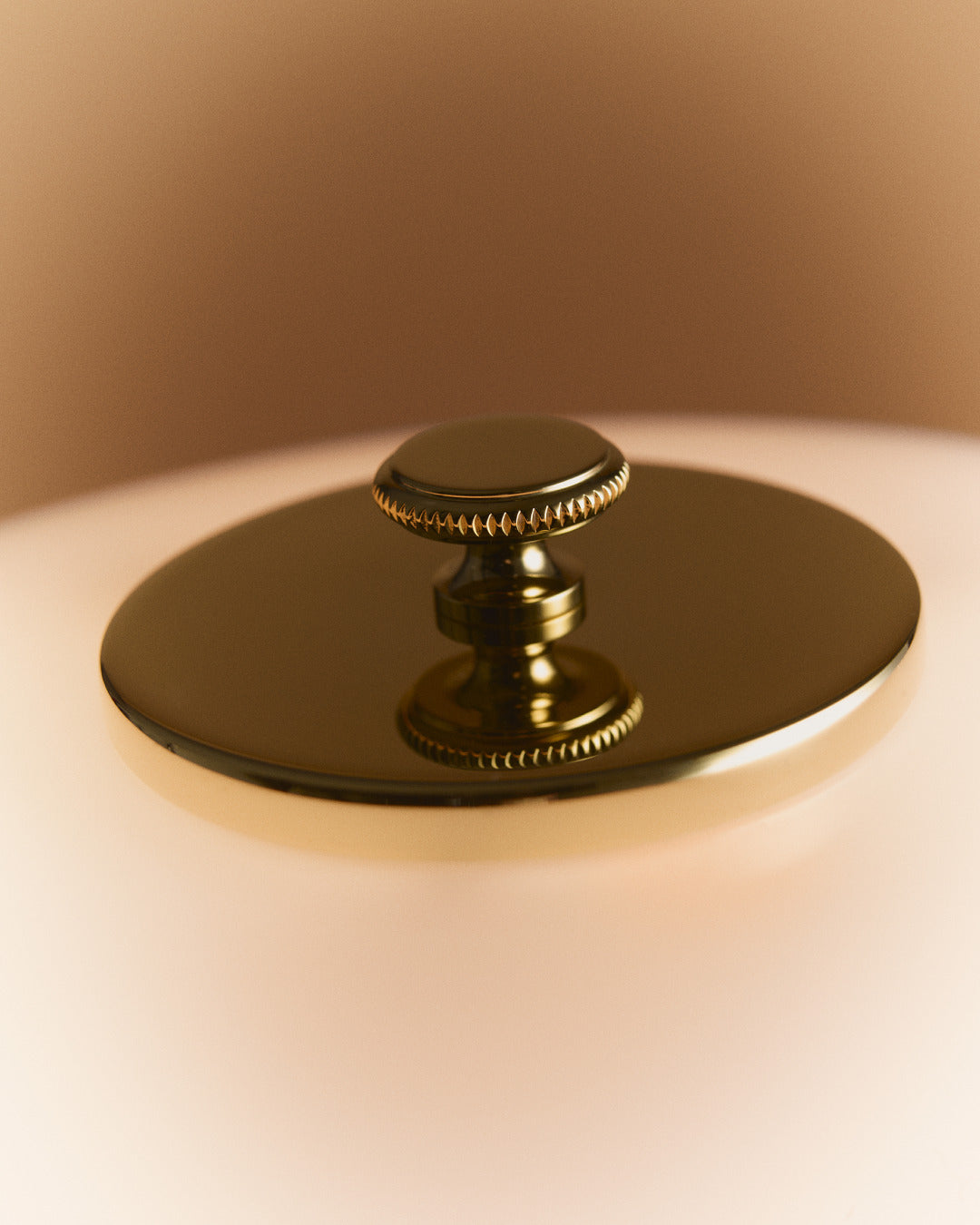 Portable lamp PH 2/1 white with brass base