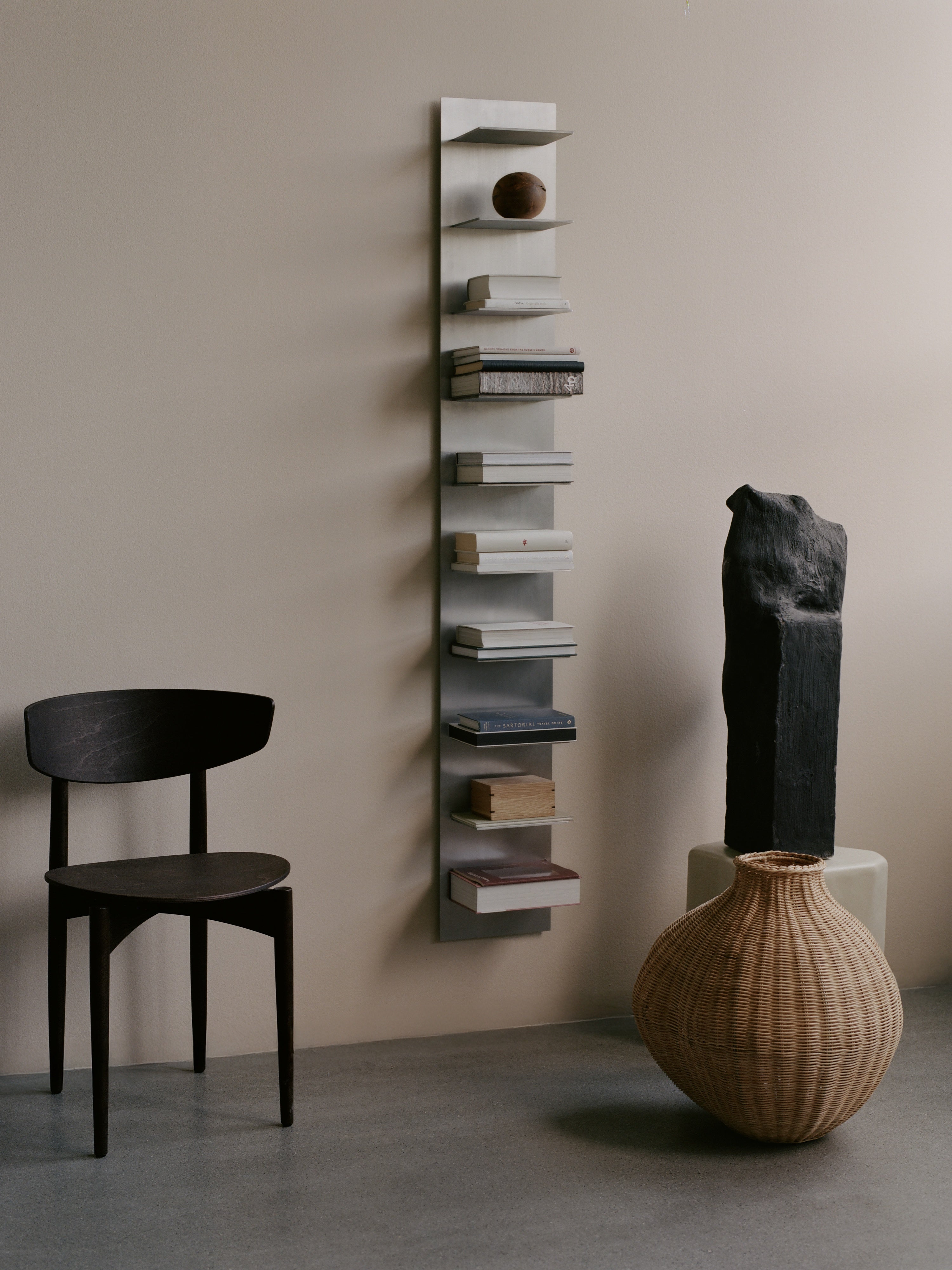 BOLA woven rattan vase
