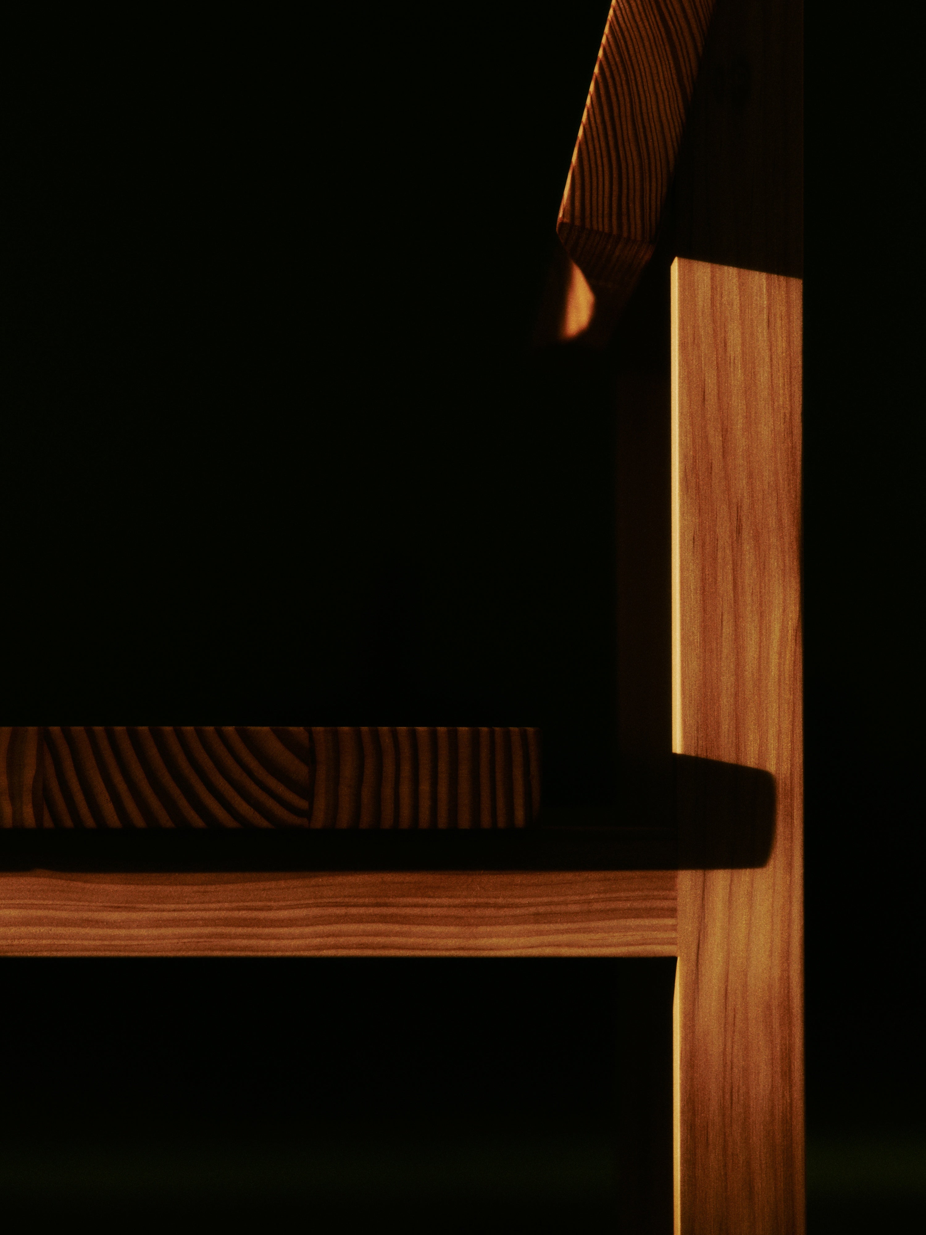 Stuhl VIST lite Holz von Douglasie