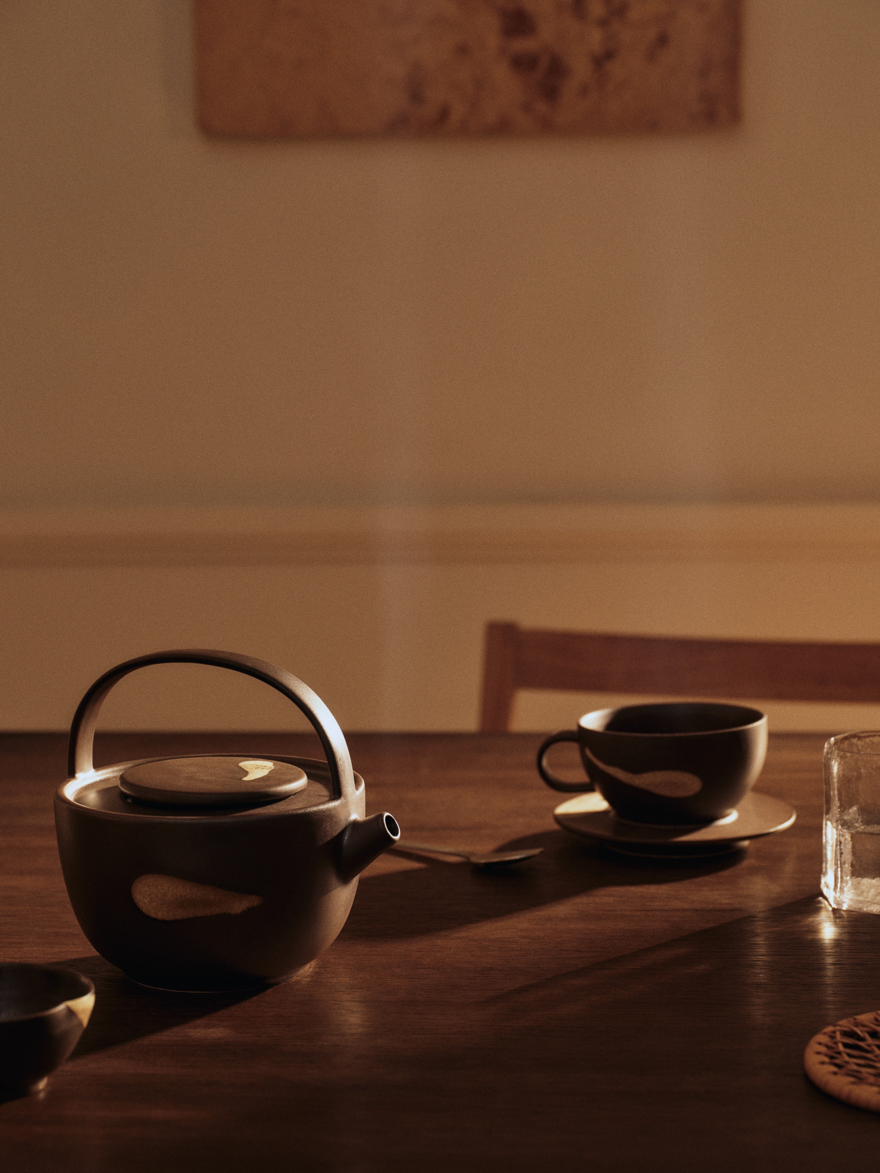 KOYO Dark Brown Teapot
