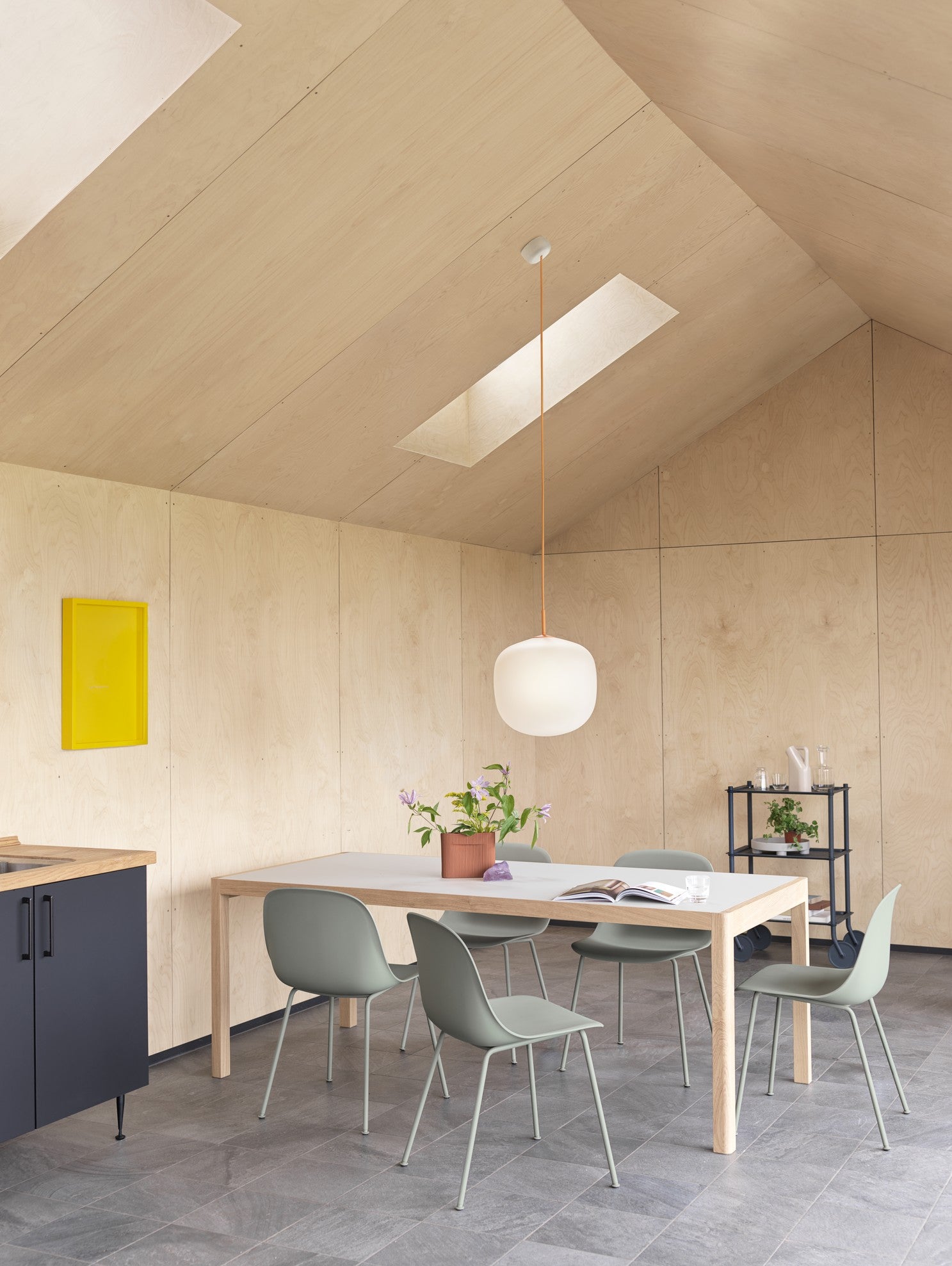 Tisch WORKSHOP graues Linoleum mit Eichenbasis