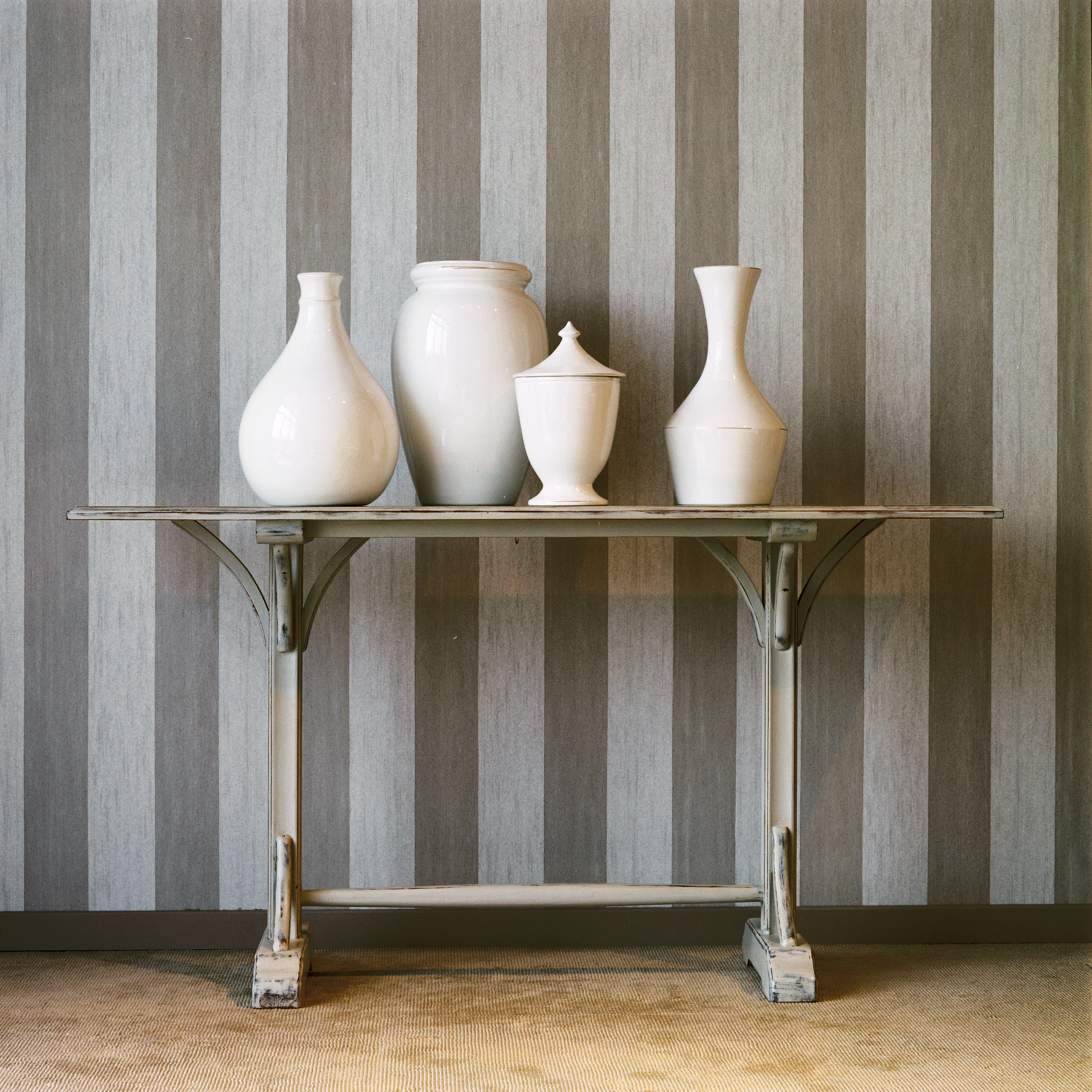 Structural wallpaper imitating canvas with a striped pattern STRIPE brown