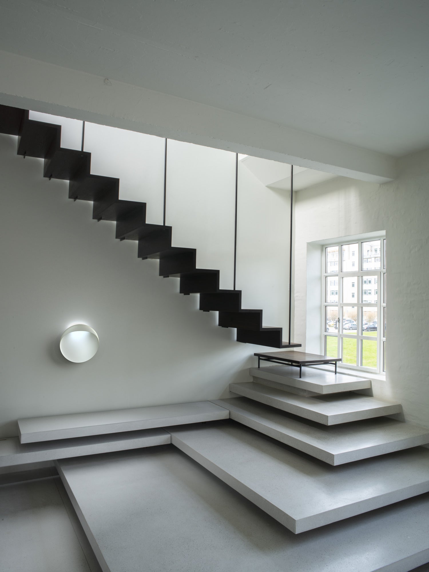 FLINDT wall lamp white