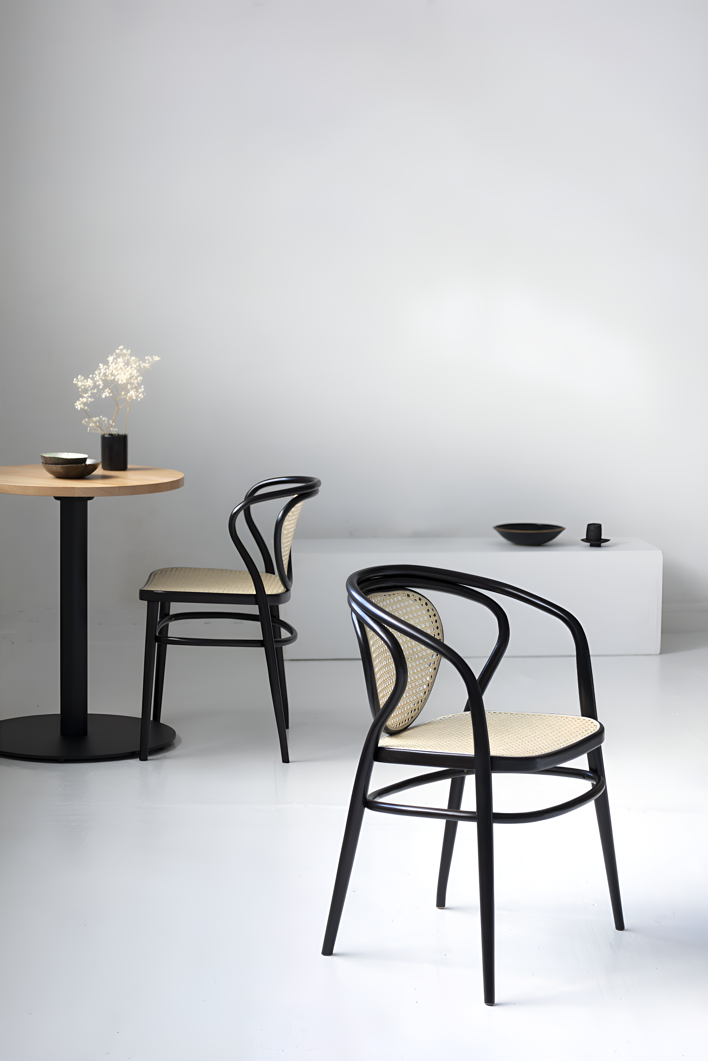 Stoel met armleuningen NODO B-1400 van beukenhout