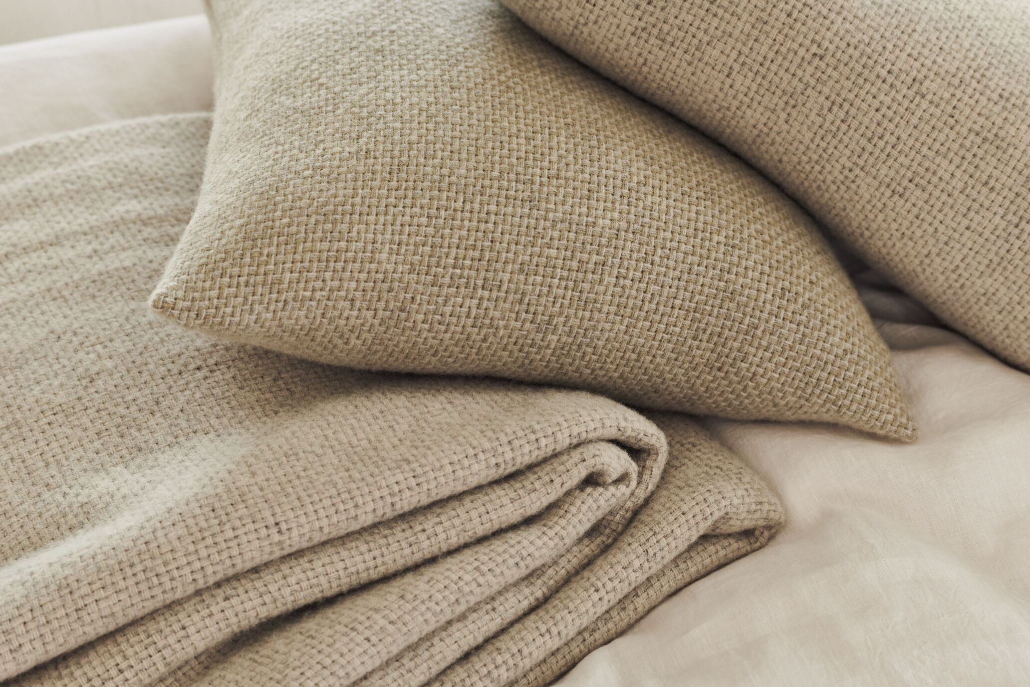 Kussen FREDA lichtgrijs