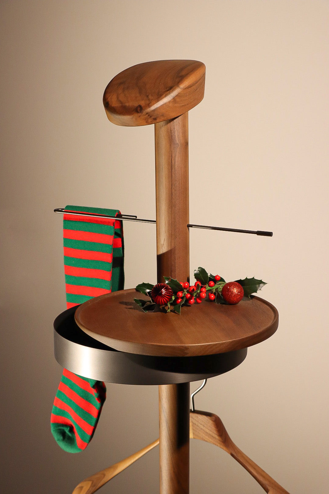 Kapstok GALAN M notenhout met bruine marmer en grafietafwerking