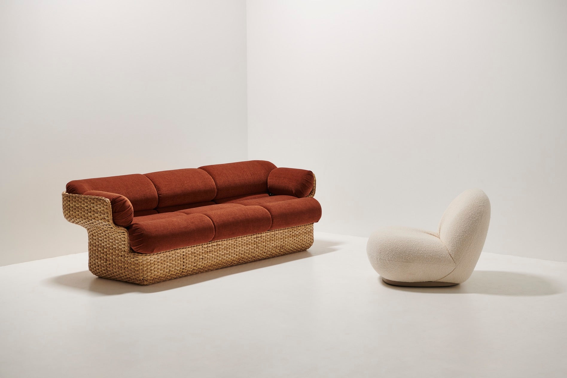 Witte BASKET fauteuil met riet