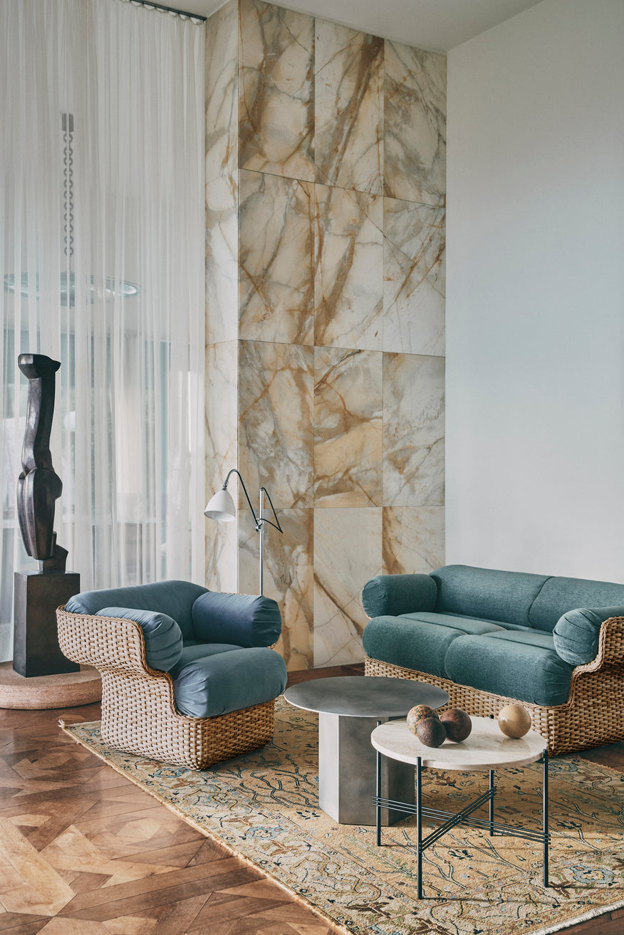 Round coffee table TS sandy travertine with black base