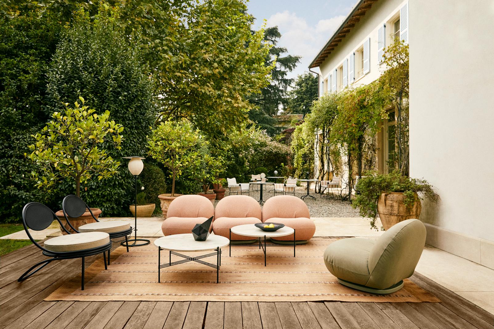 Outdoor floor lamp SATELLITE white