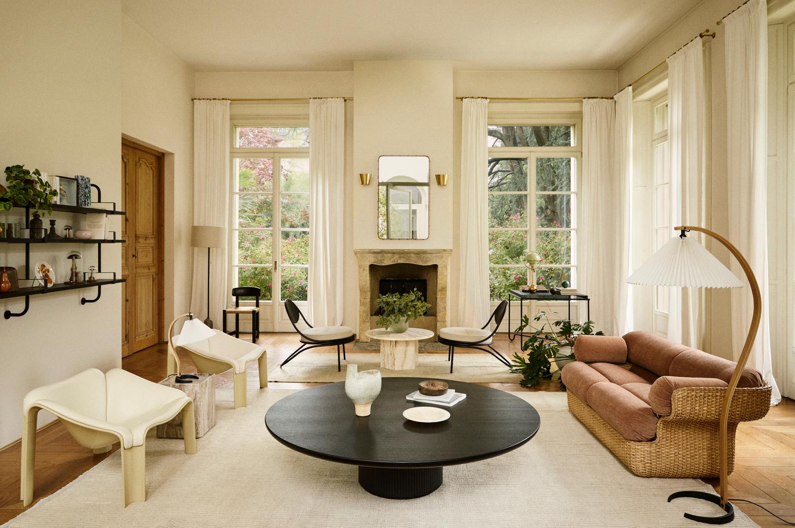 Zwarte MOON salontafel van eikenfineer