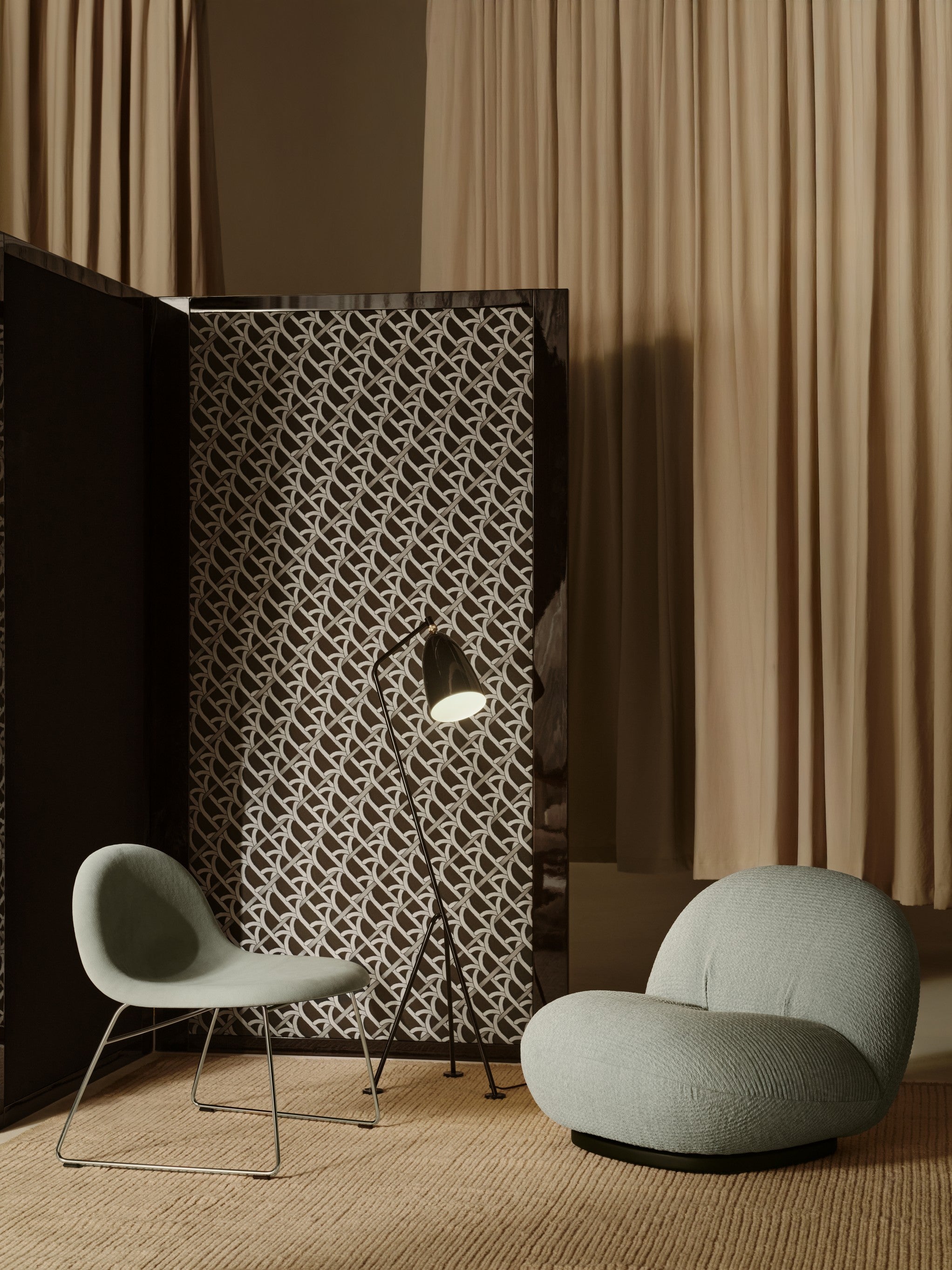 Polsterstuhl PACHA mit schwarzem Gestell