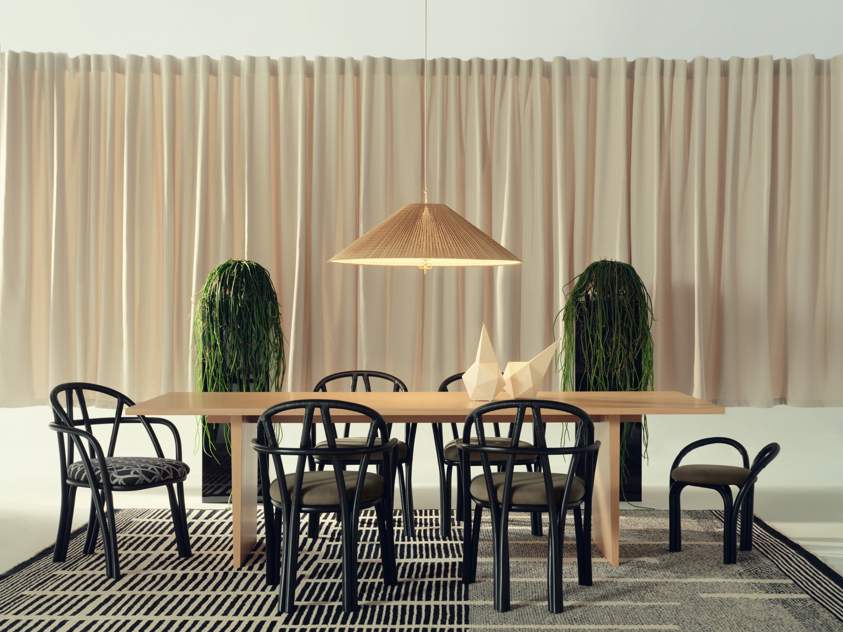 Tisch PRIVATE Eichenfurnier