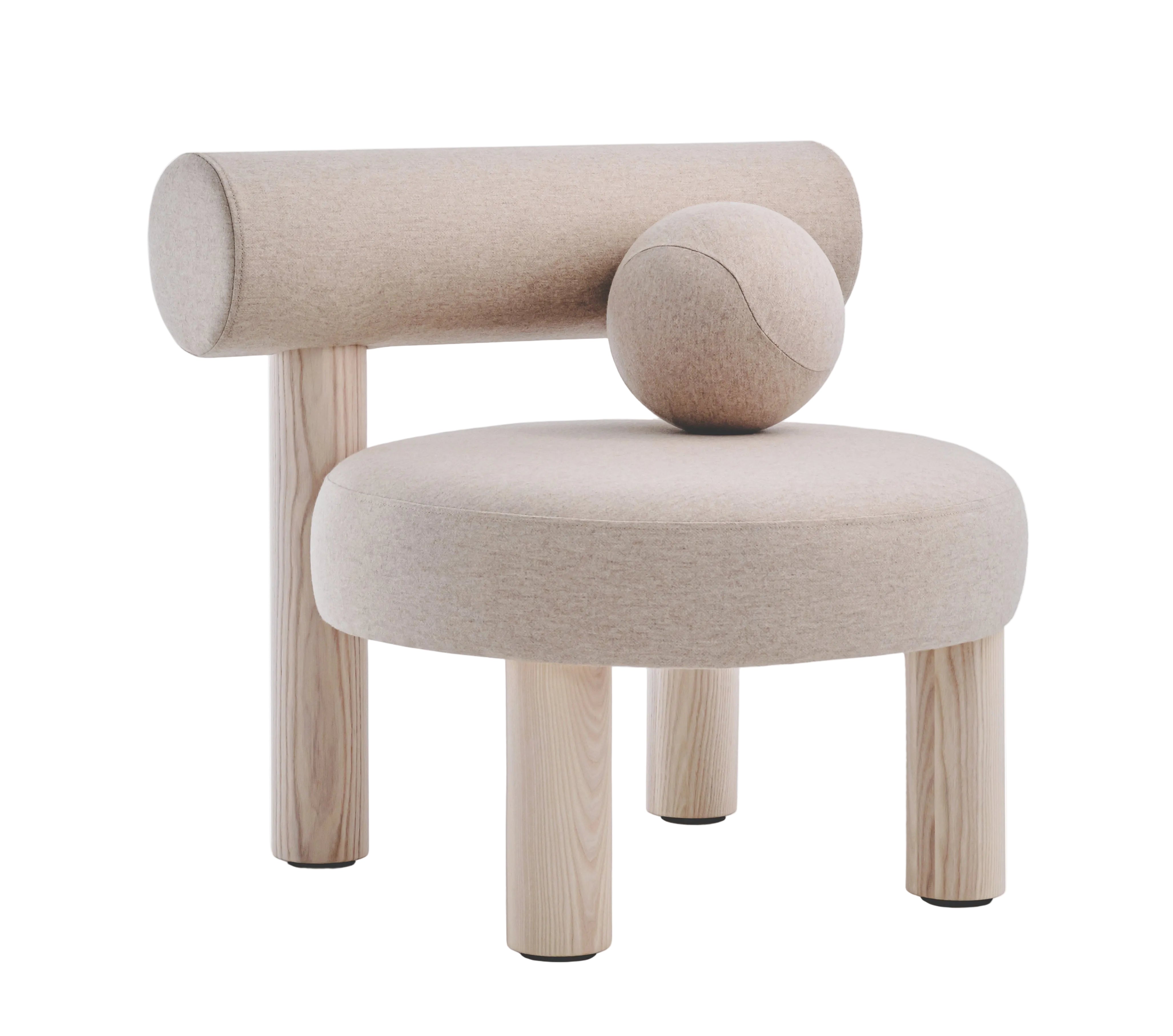 Sessel GROPIUS CS2 gepolstert mit Holzgestell