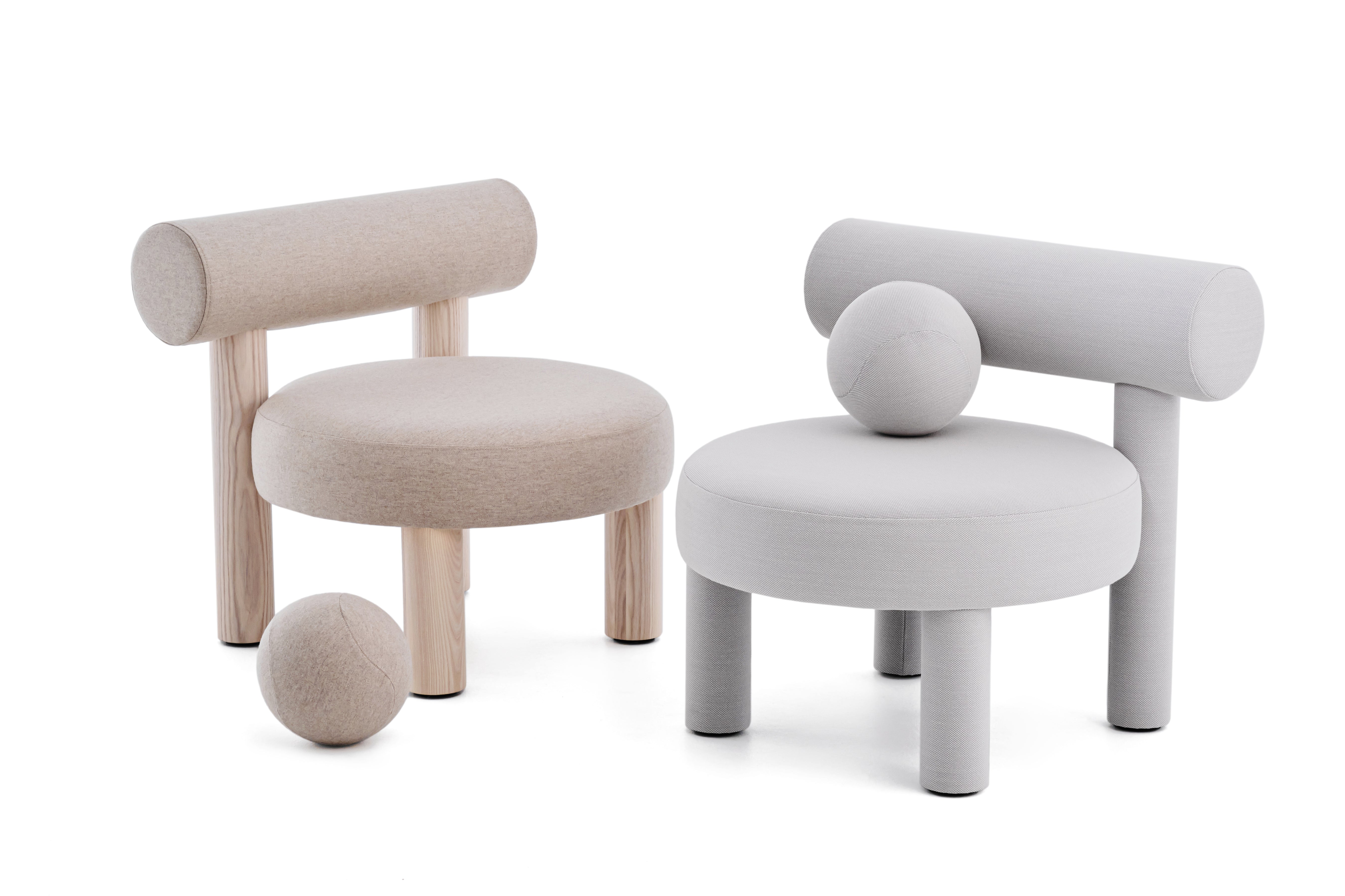 Sessel GROPIUS CS2 gepolstert mit Holzgestell