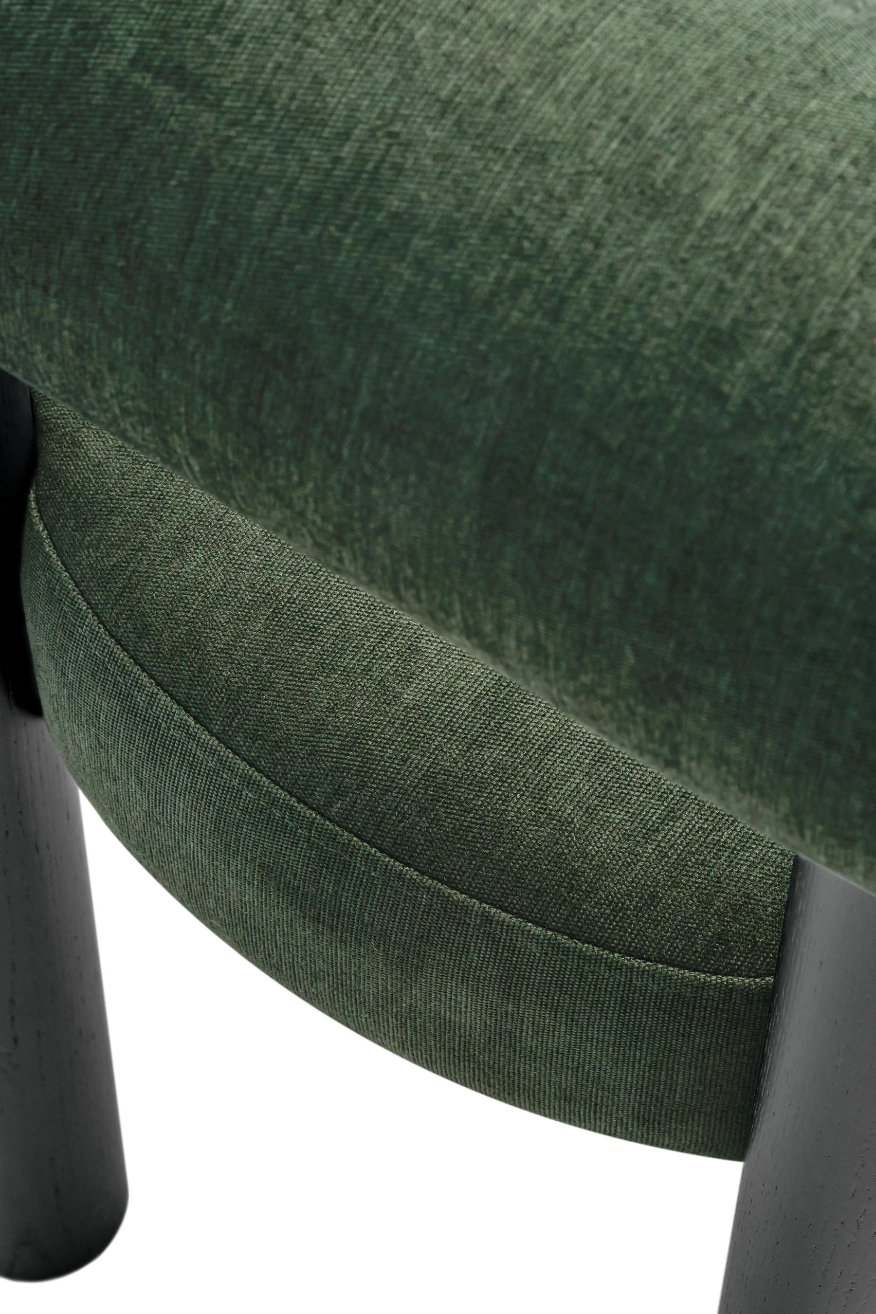 GROPIUS CS2 gestoffeerde stoel met houten basis