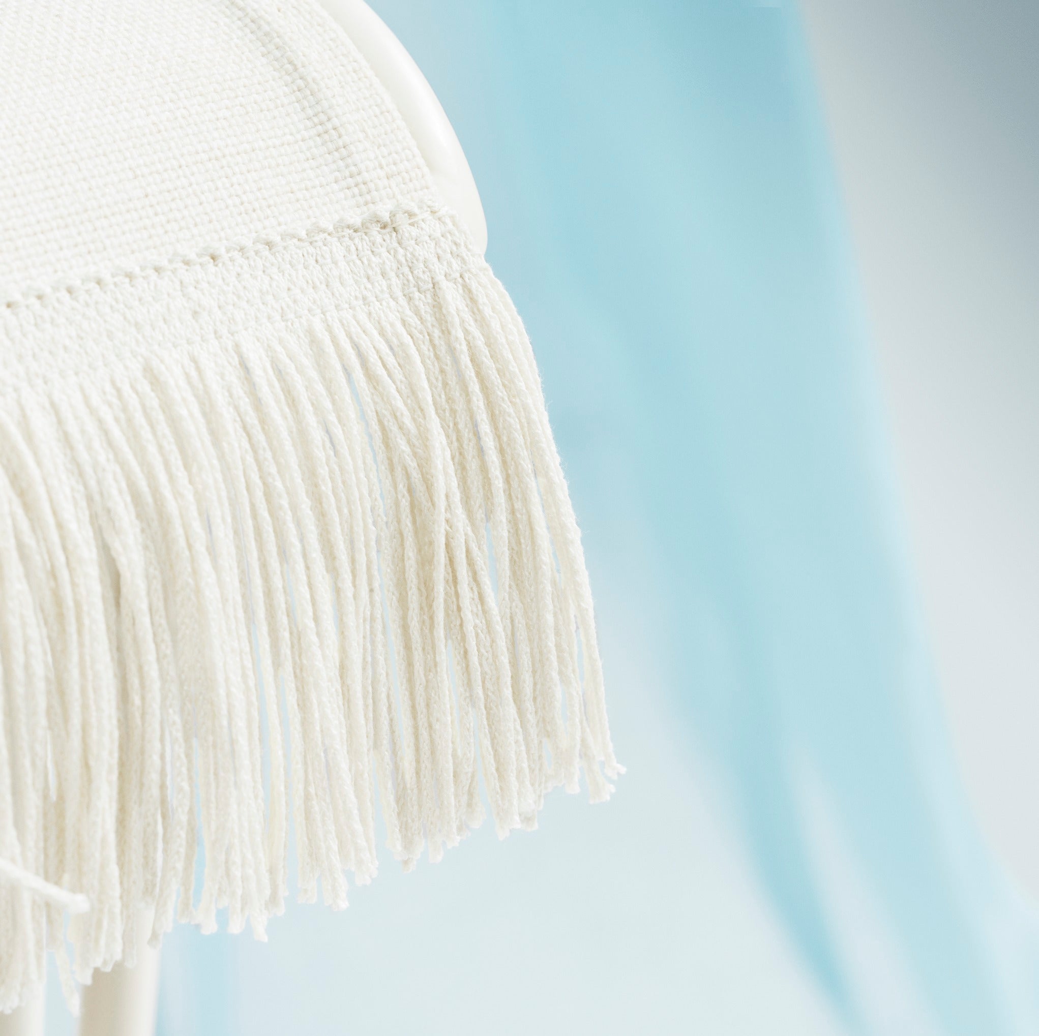 TROPIQUE Gartenstuhl Creme mit weißem Stahlgestell