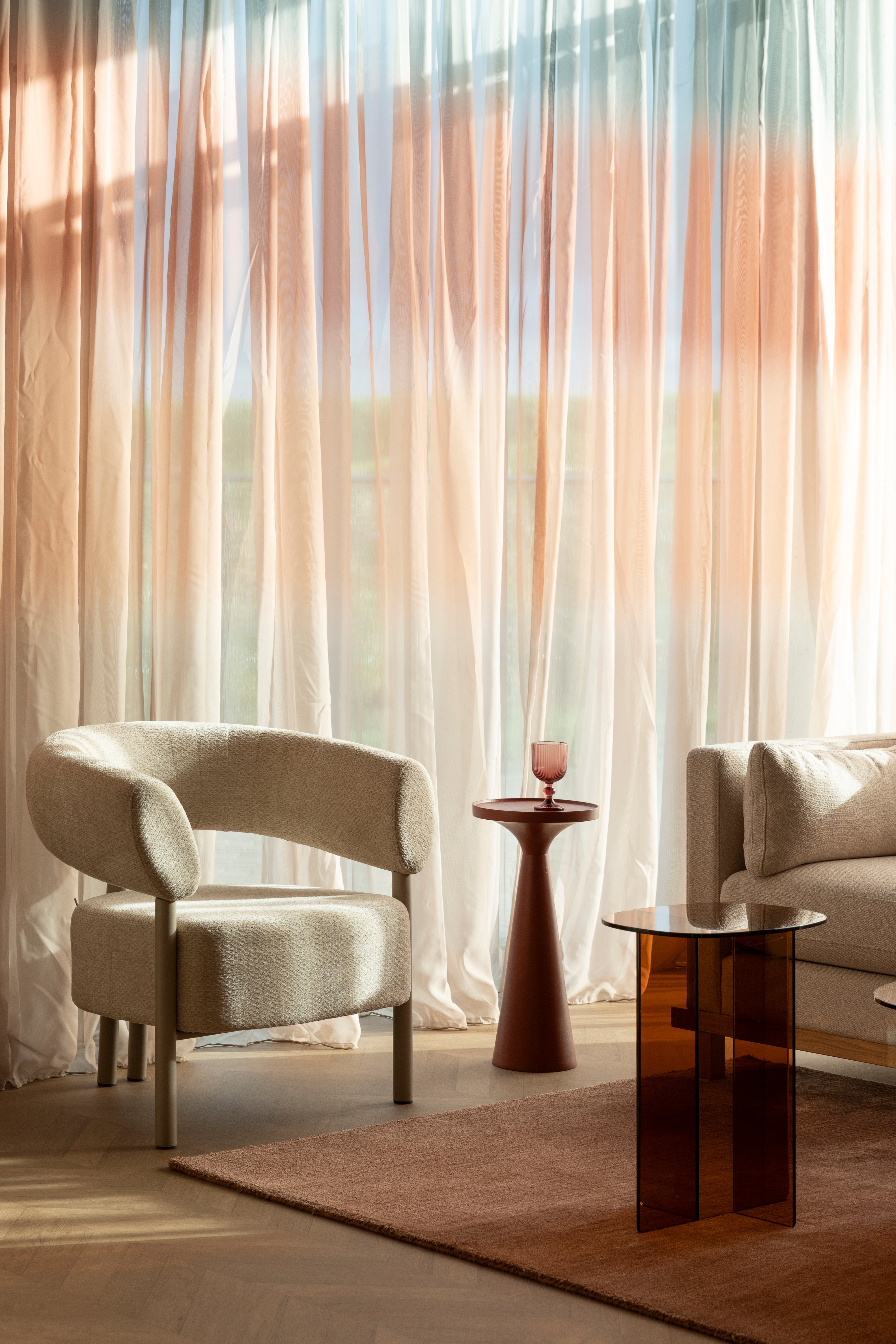 HEELS Armchair Beige