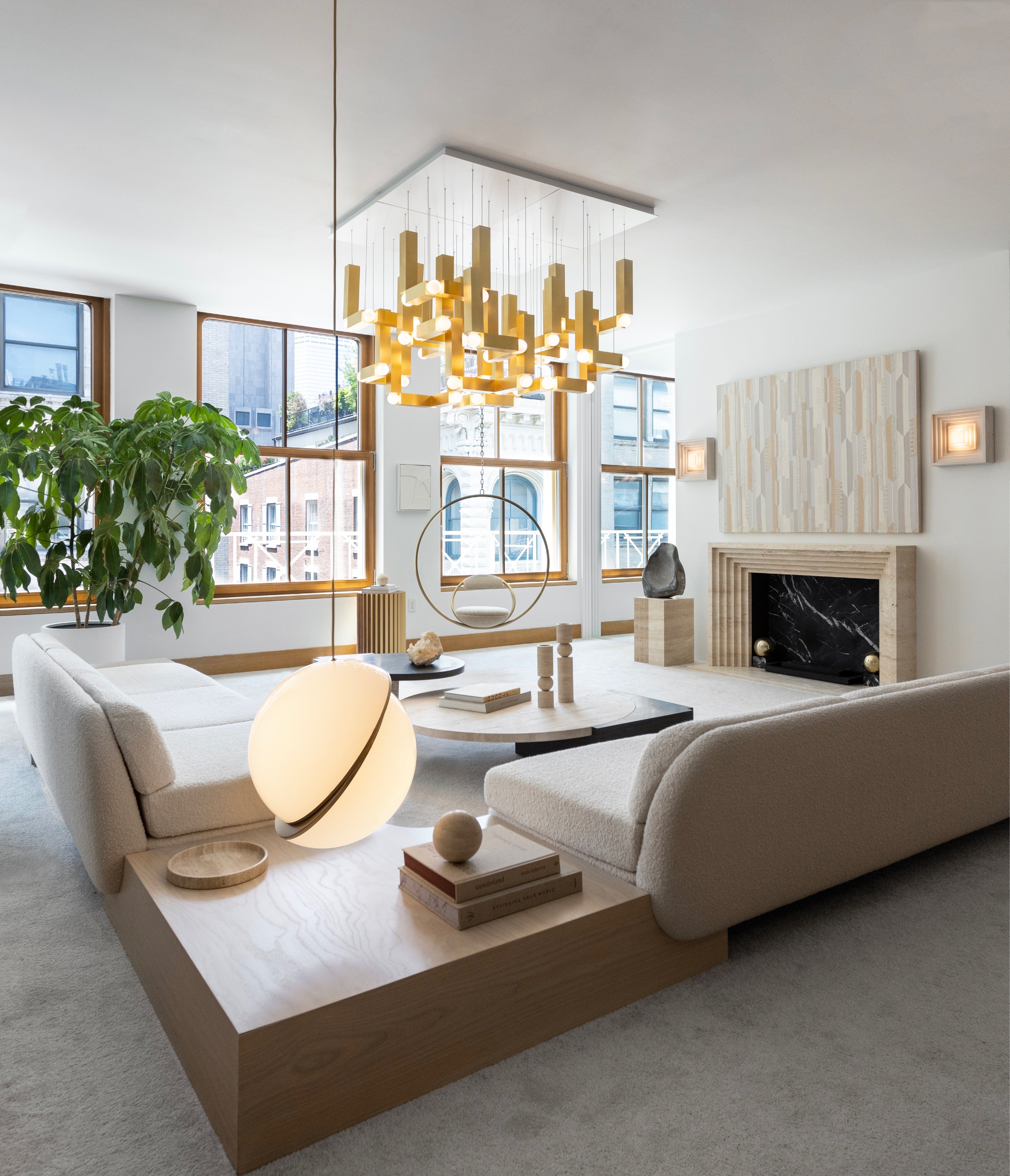 Hanglamp VESPER QUATTRO met opaalvormige kap en zilveren afwerking