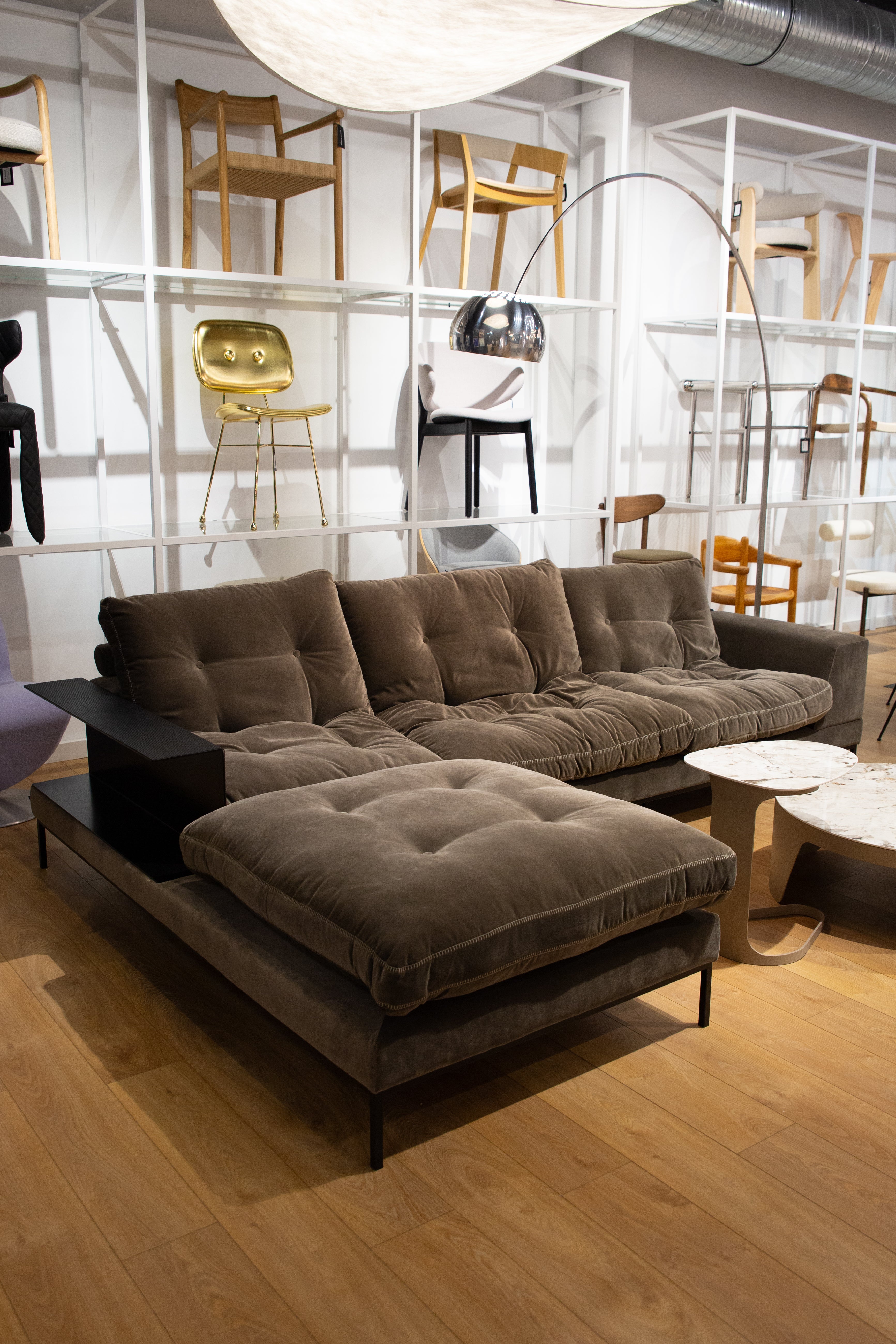 Linksseitige Eckcouch STUDY braun - Ausstellungsstück