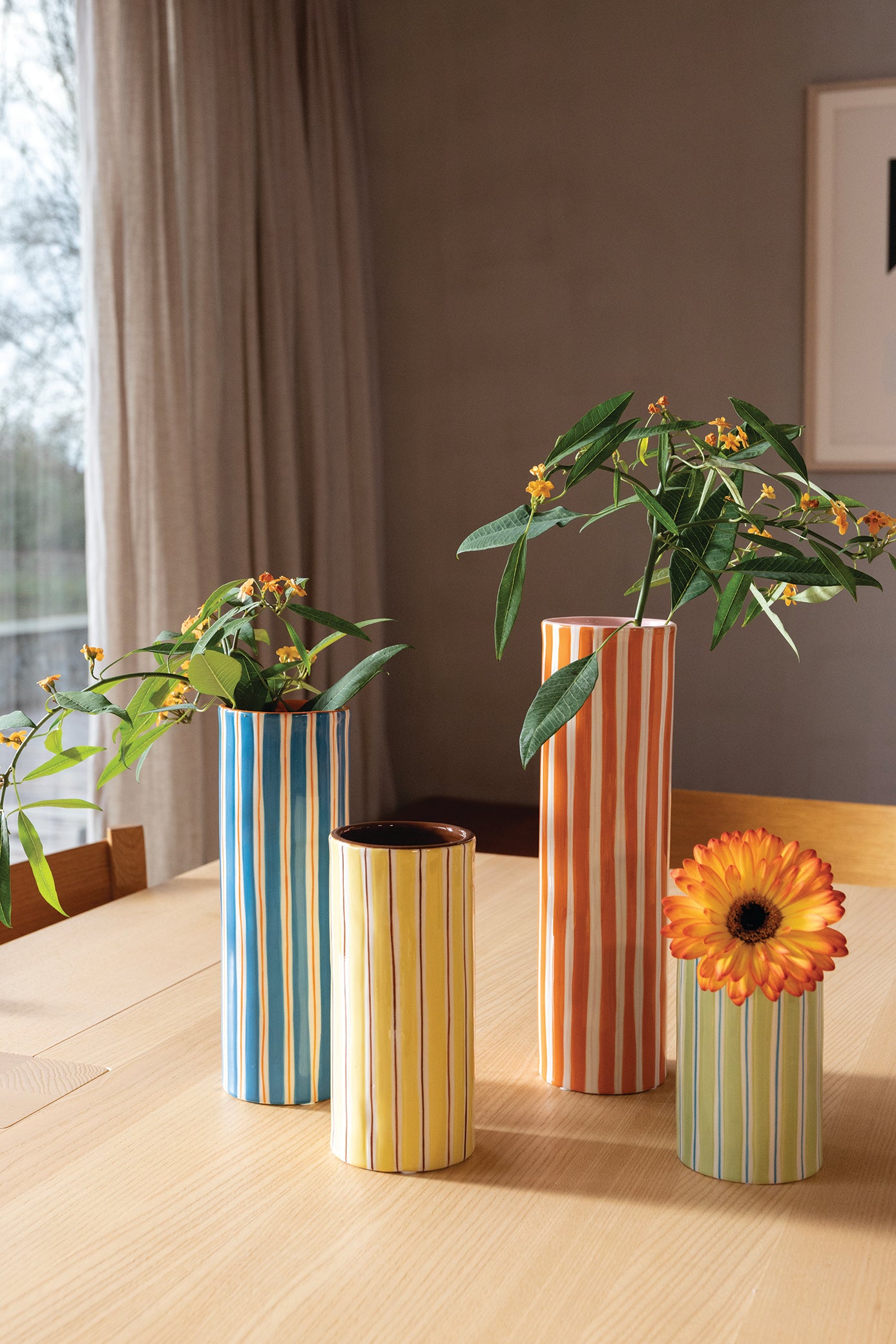 RAY vase yellow with brown and white