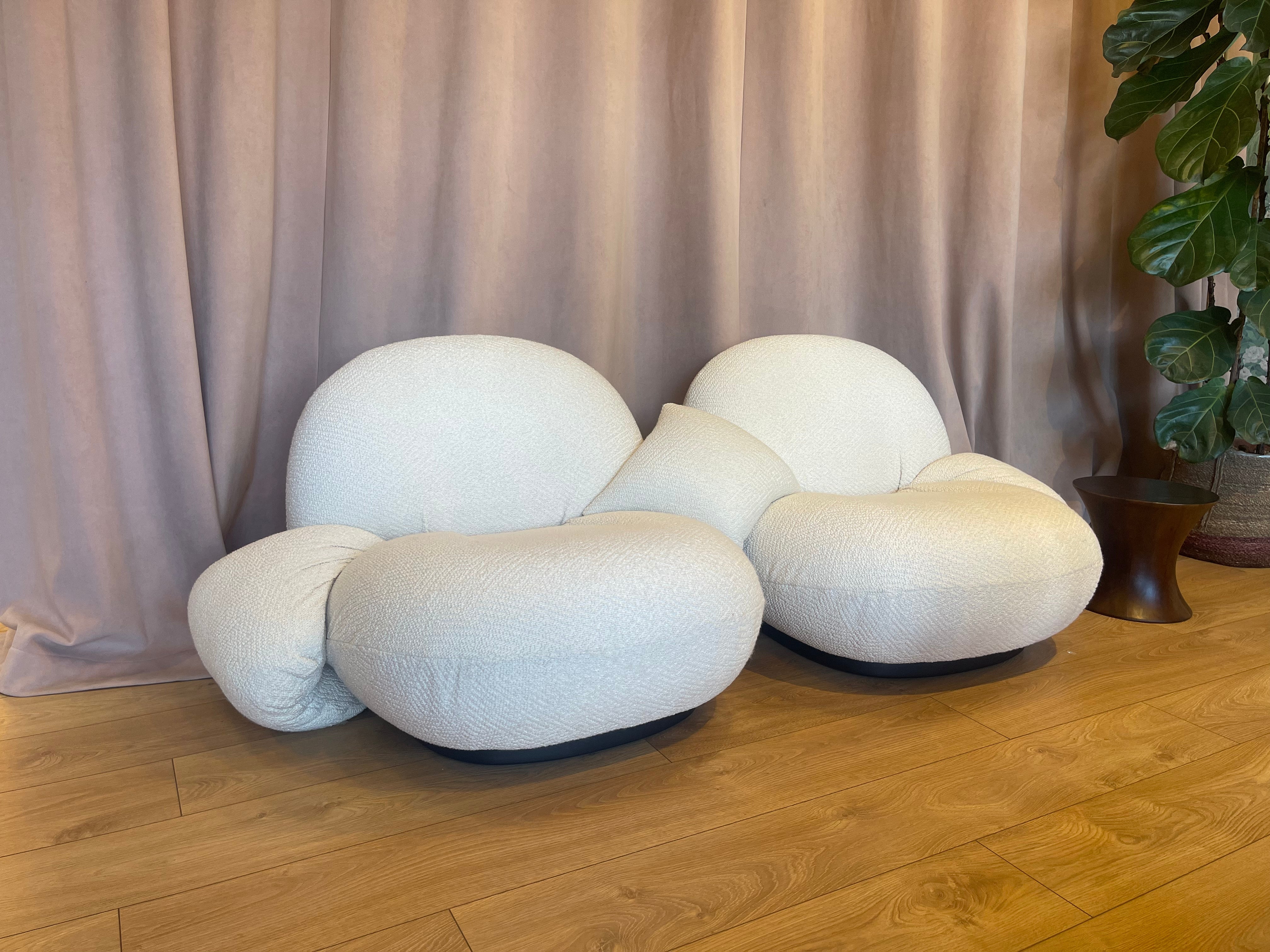 2-Seater Sofa PACHA White with Black Base - Display Model