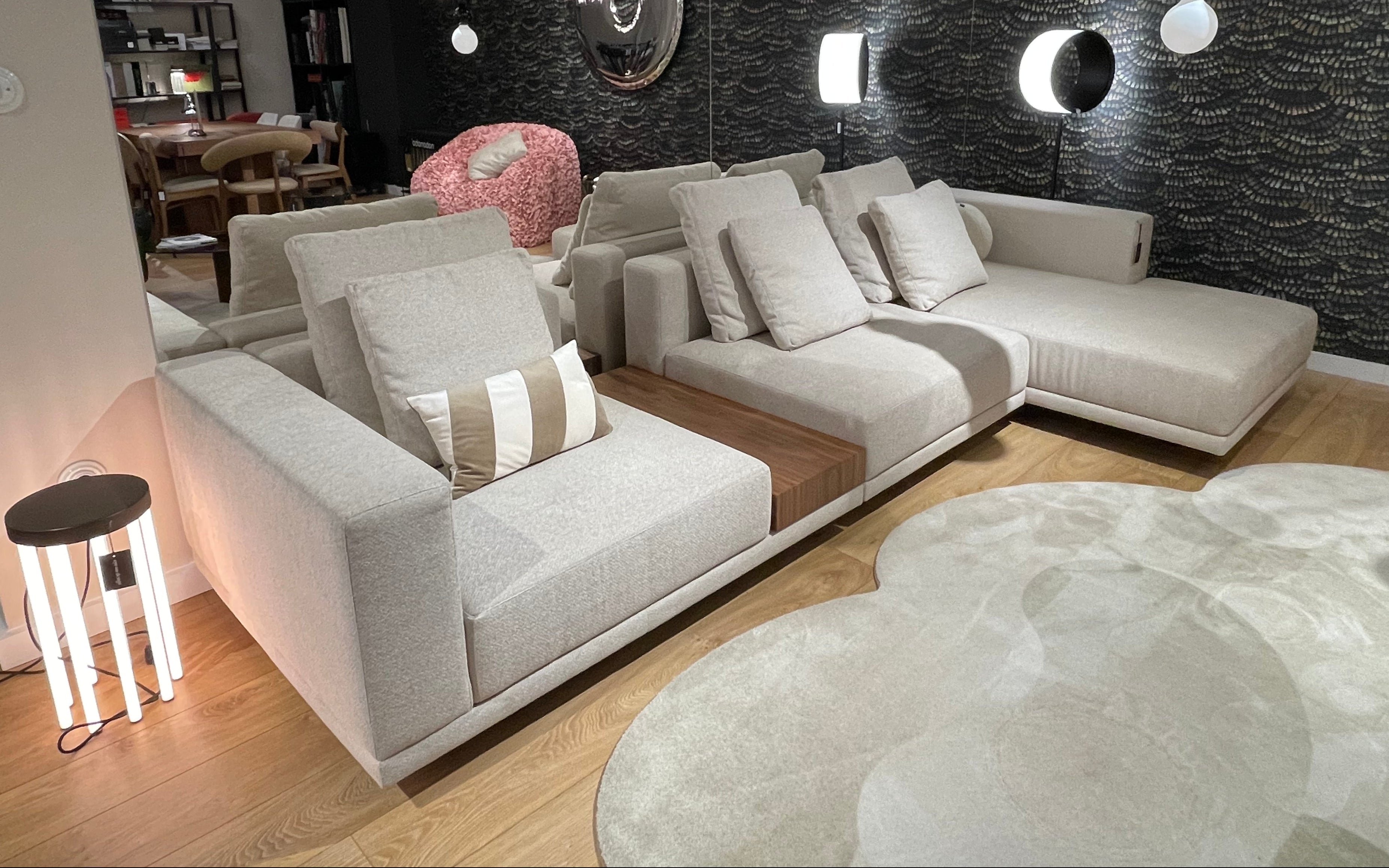Modulares Sofa mit rechter Ablage CLASSIC beige - Ausstellungsstück