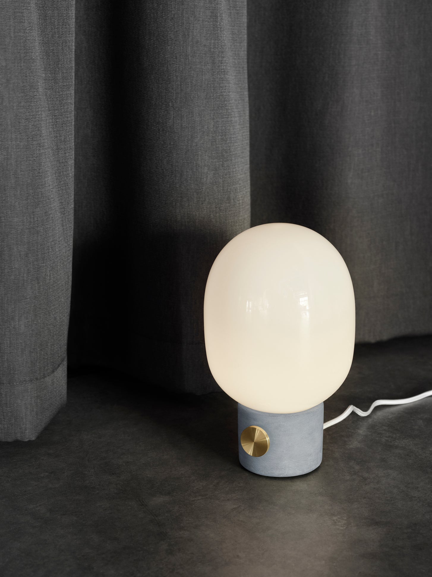 JWDA Table Lamp Blown Glass with Cream Base