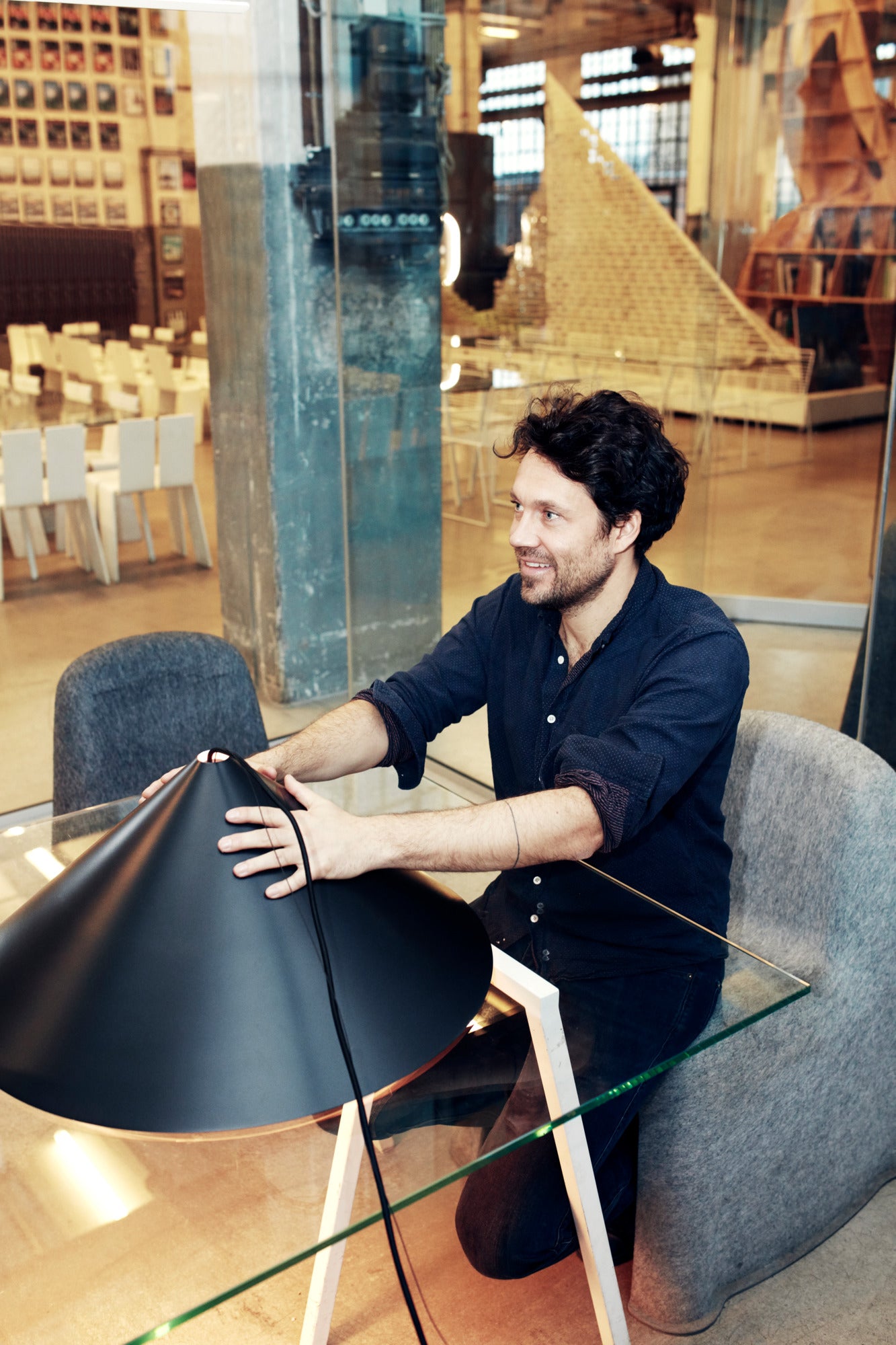 KEGLEN black pendant lamp