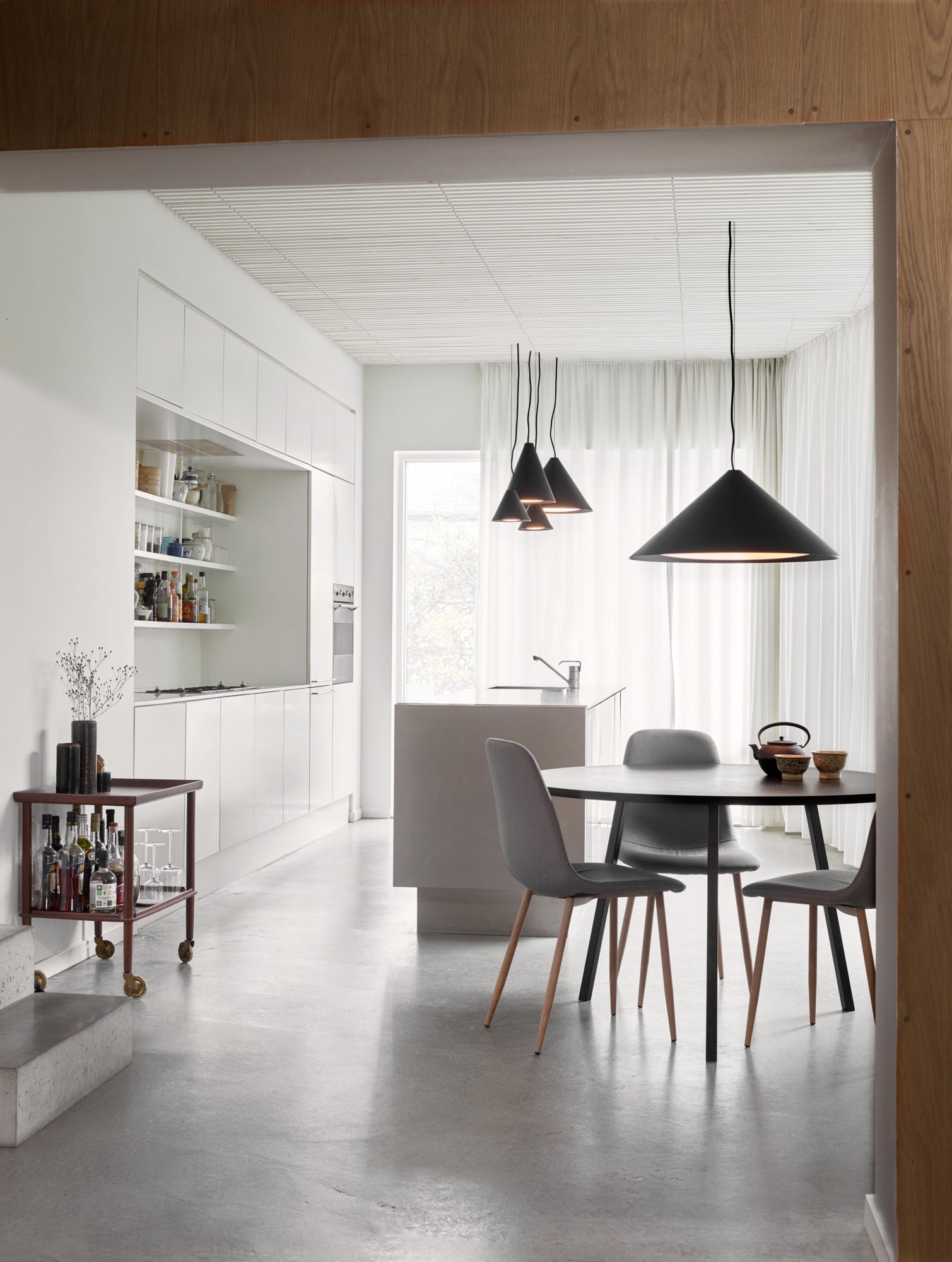 KEGLEN black pendant lamp