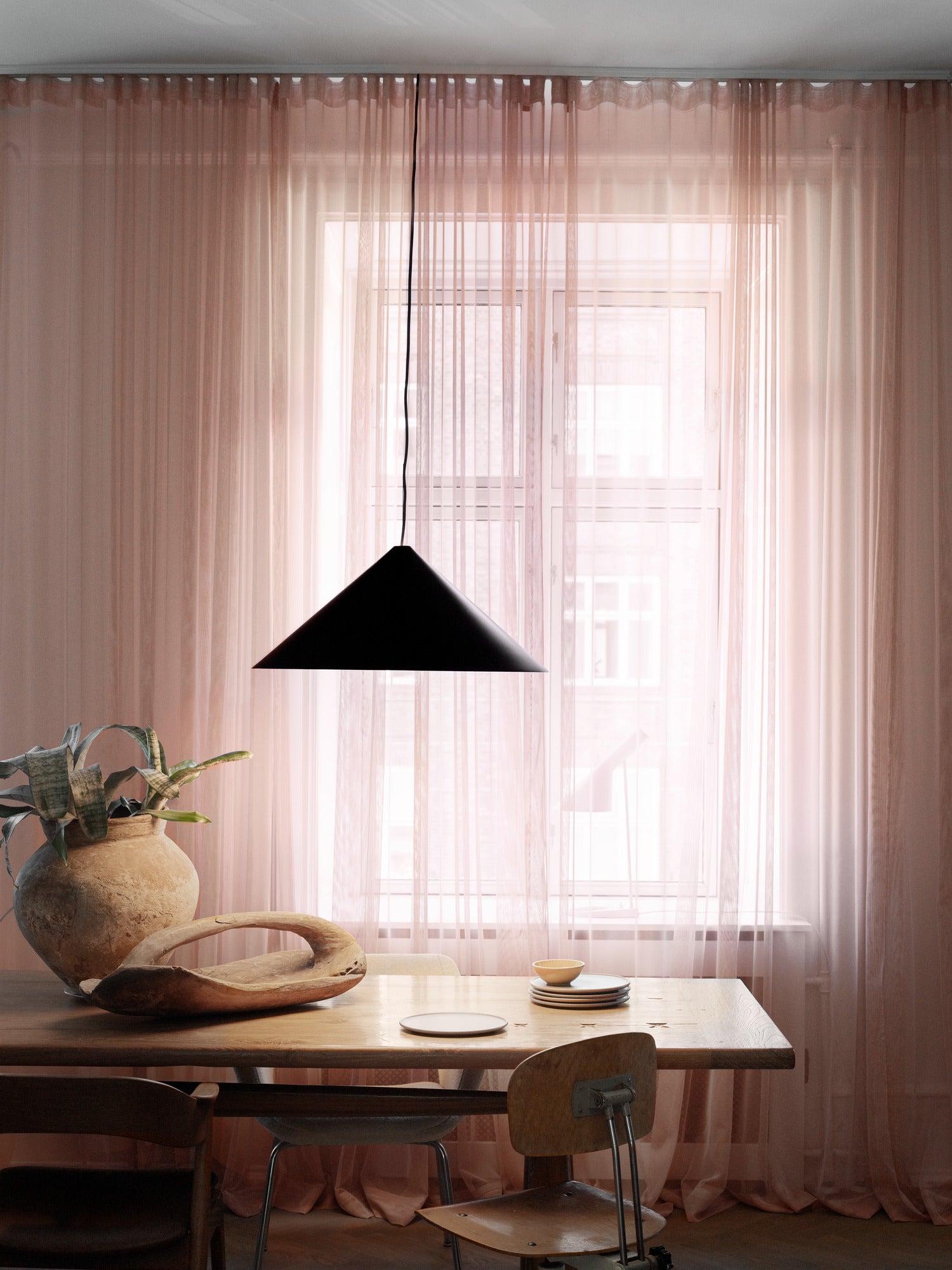 KEGLEN black pendant lamp