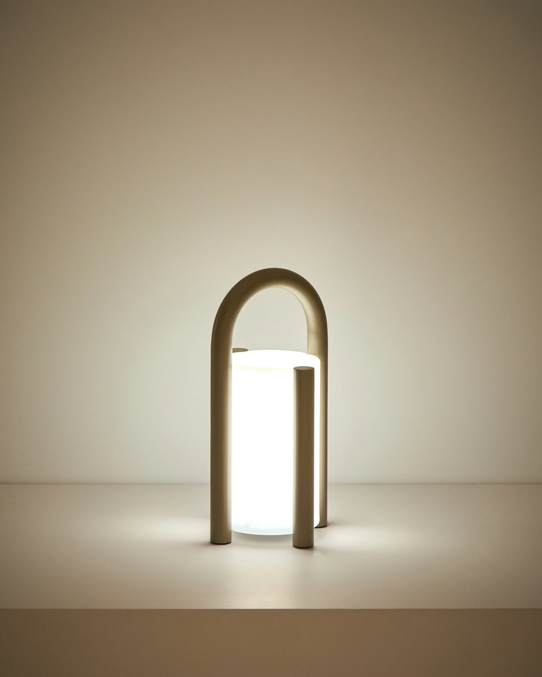 Draagbare tuinlamp LEROS taupe