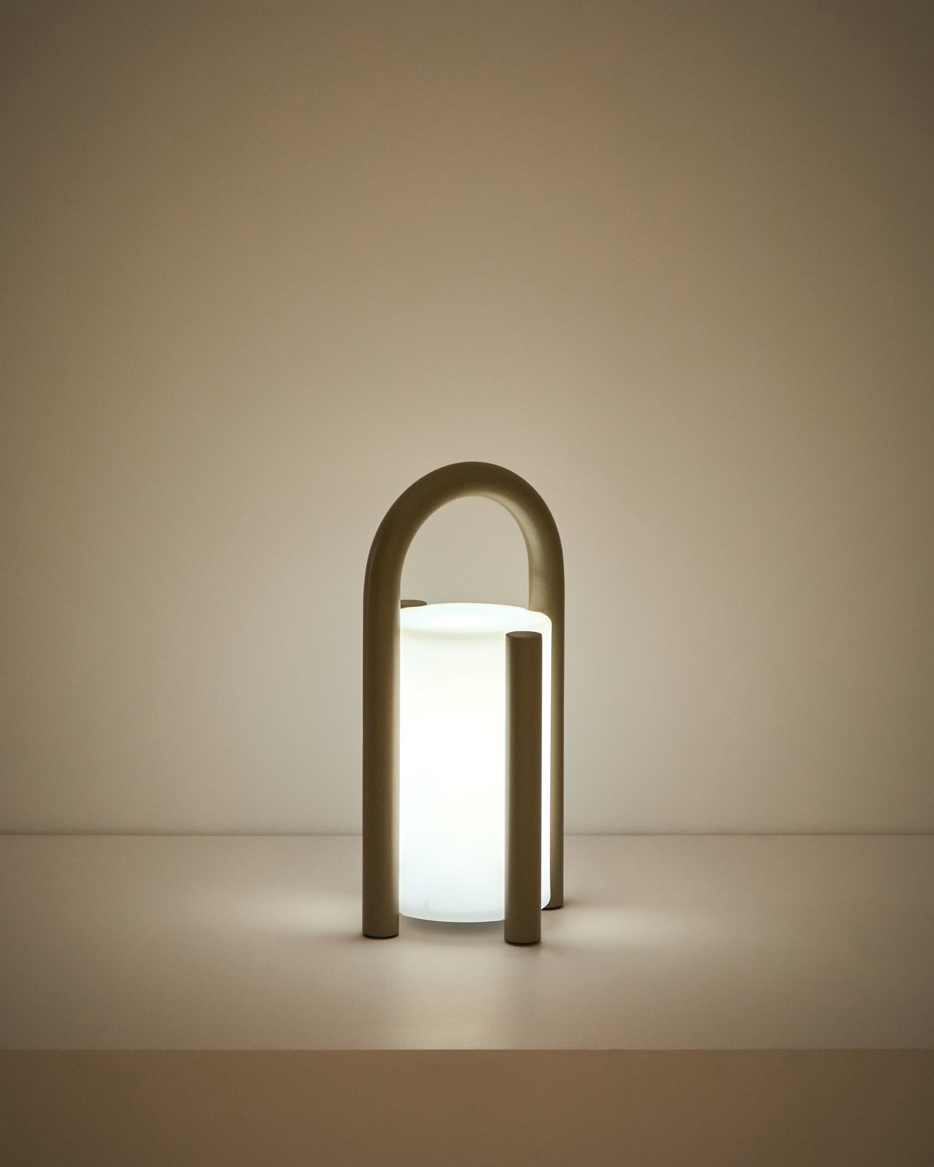 Draagbare tuinlamp LEROS taupe