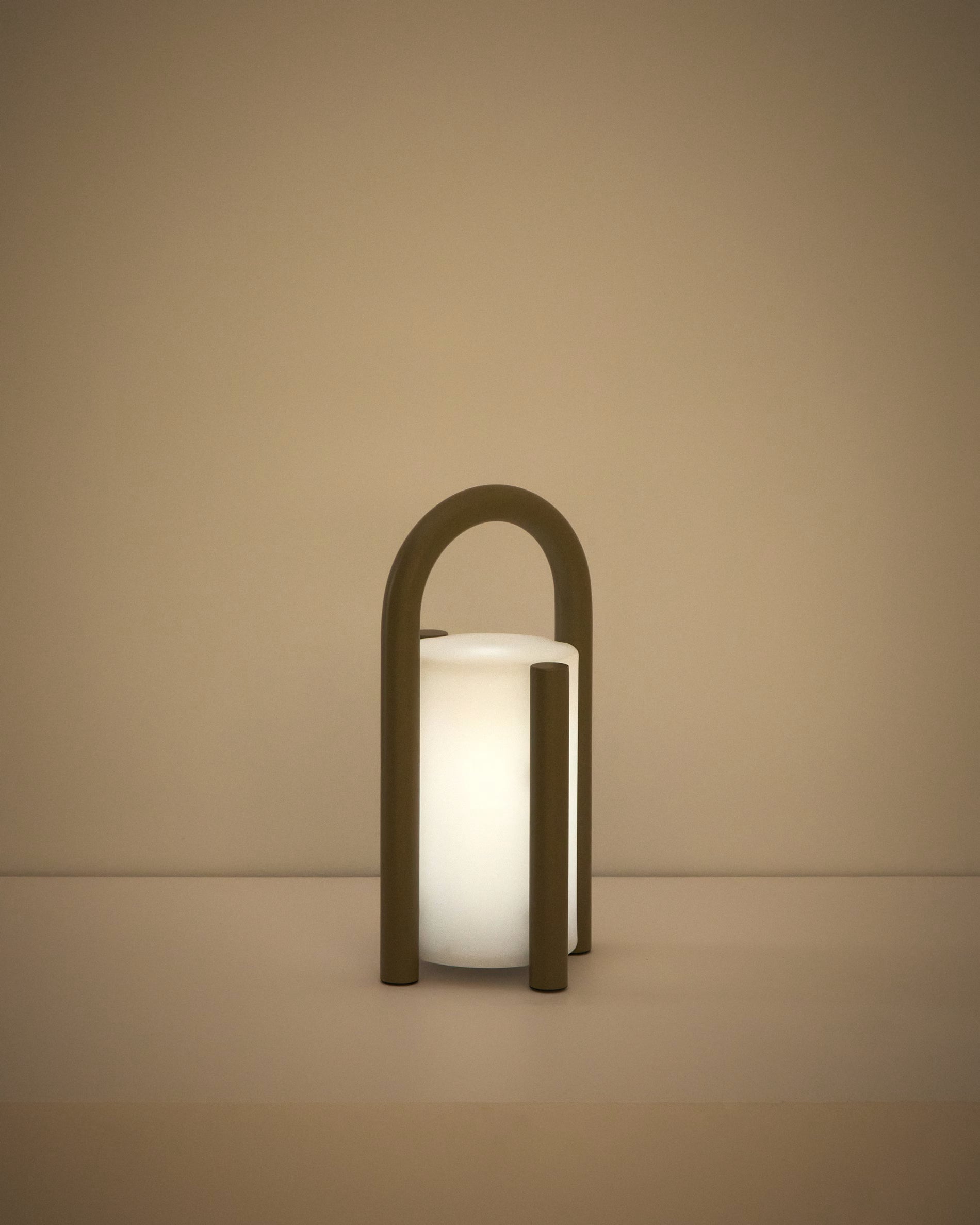 Draagbare tuinlamp LEROS taupe
