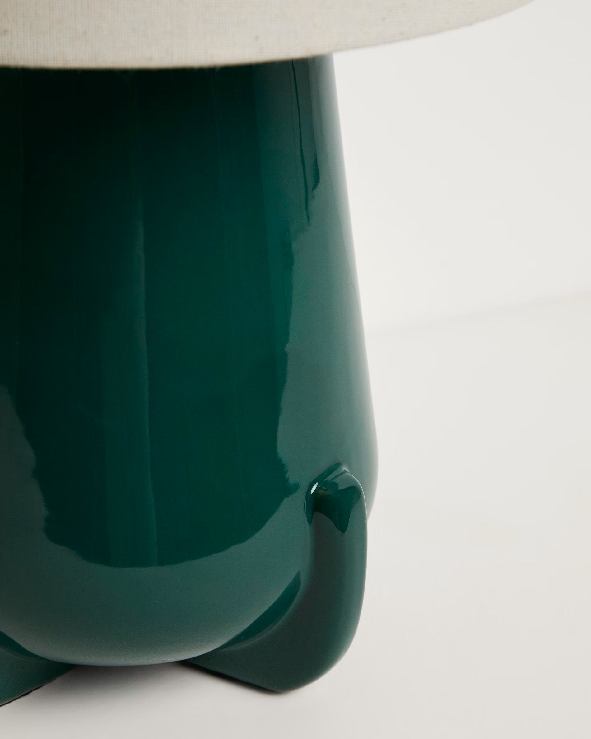 Tafellamp ODRA beige met groene voet