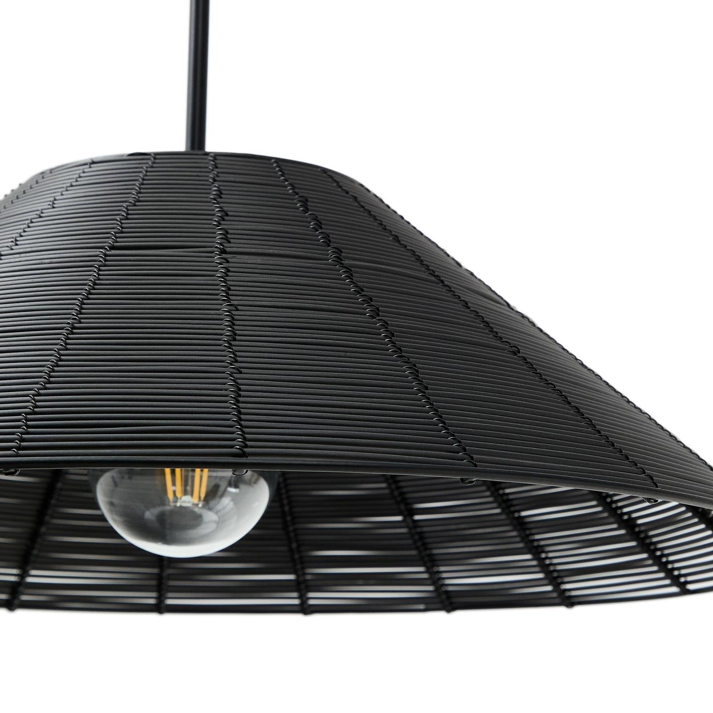 Klosz lampy wiszącej SARANELLA czarny La Forma Eye on Design