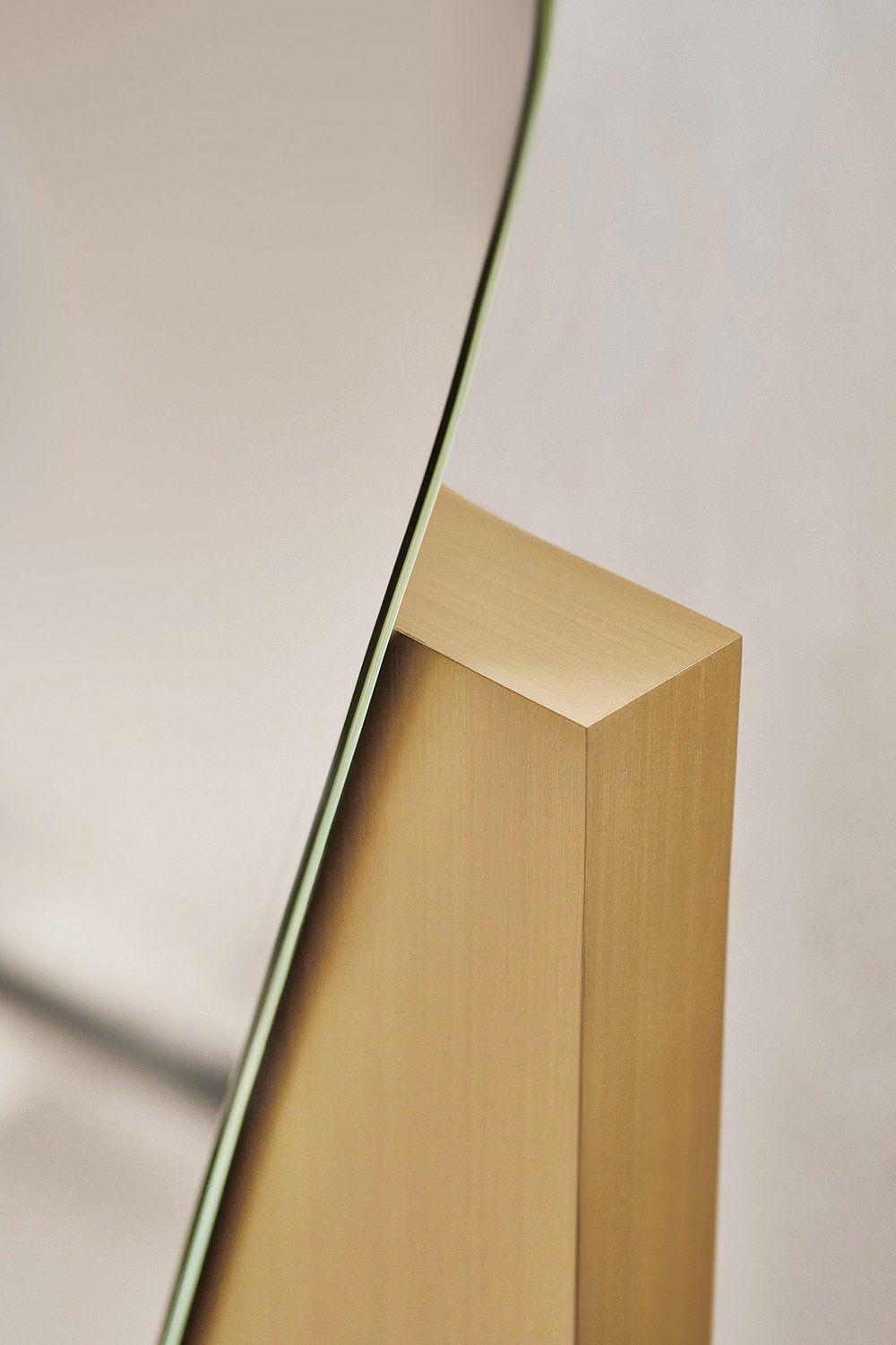 Lustro LAKE 2 gepersonaliseerd