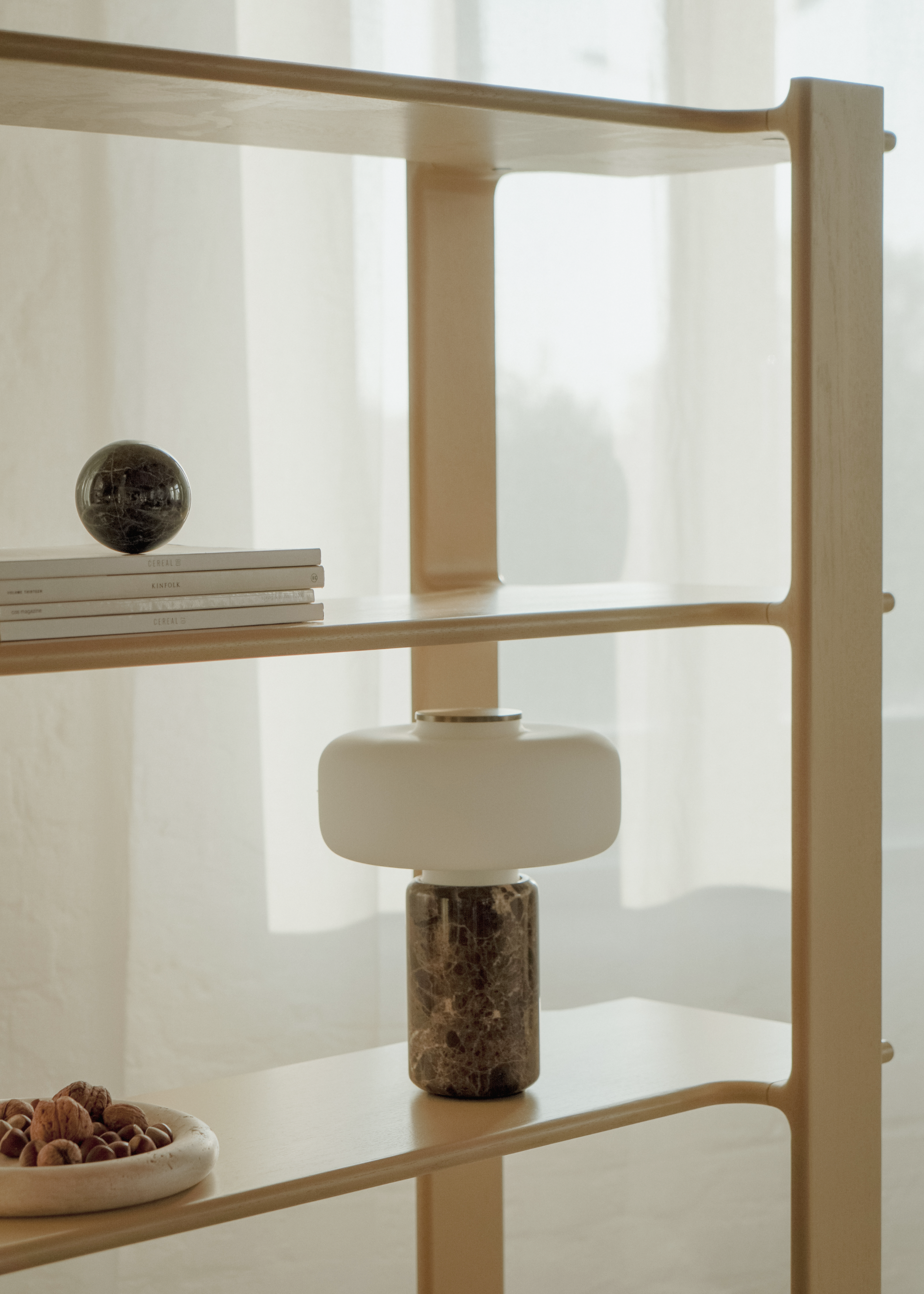 Boekenkast LIGO bordeaux eikenhout